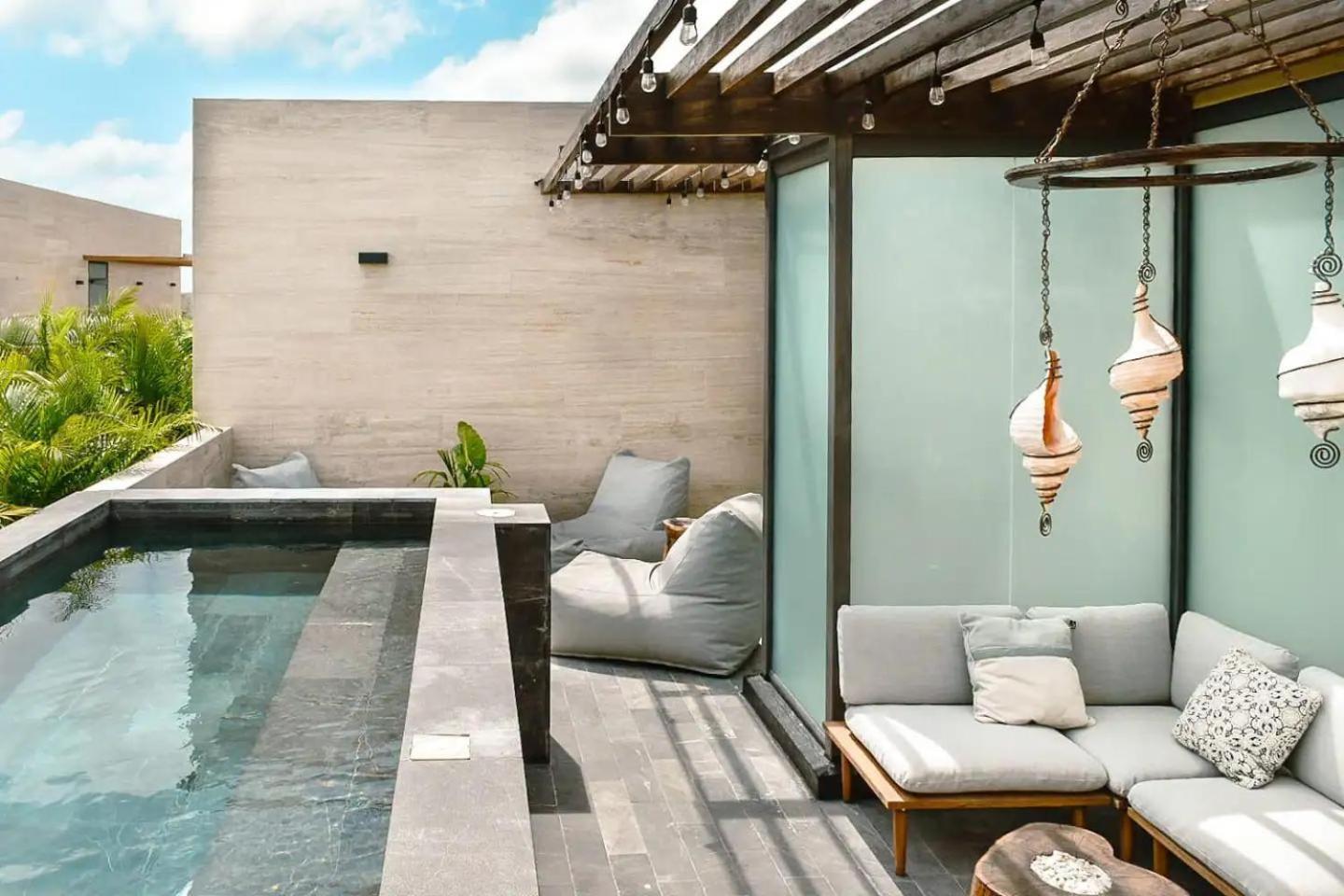 Luxury Penthouse With Private Rooftop Pool view 5