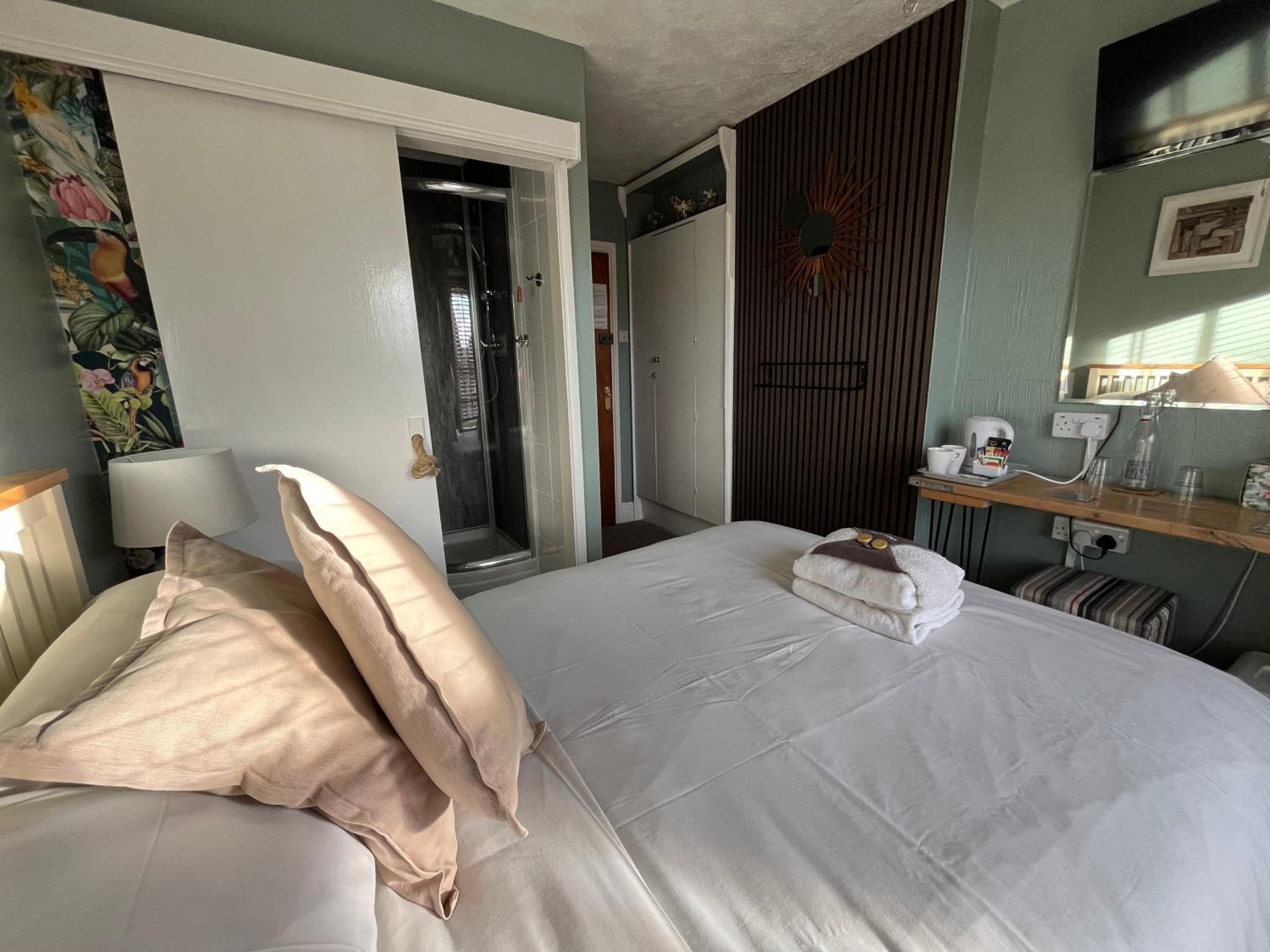 Kelston Guest House