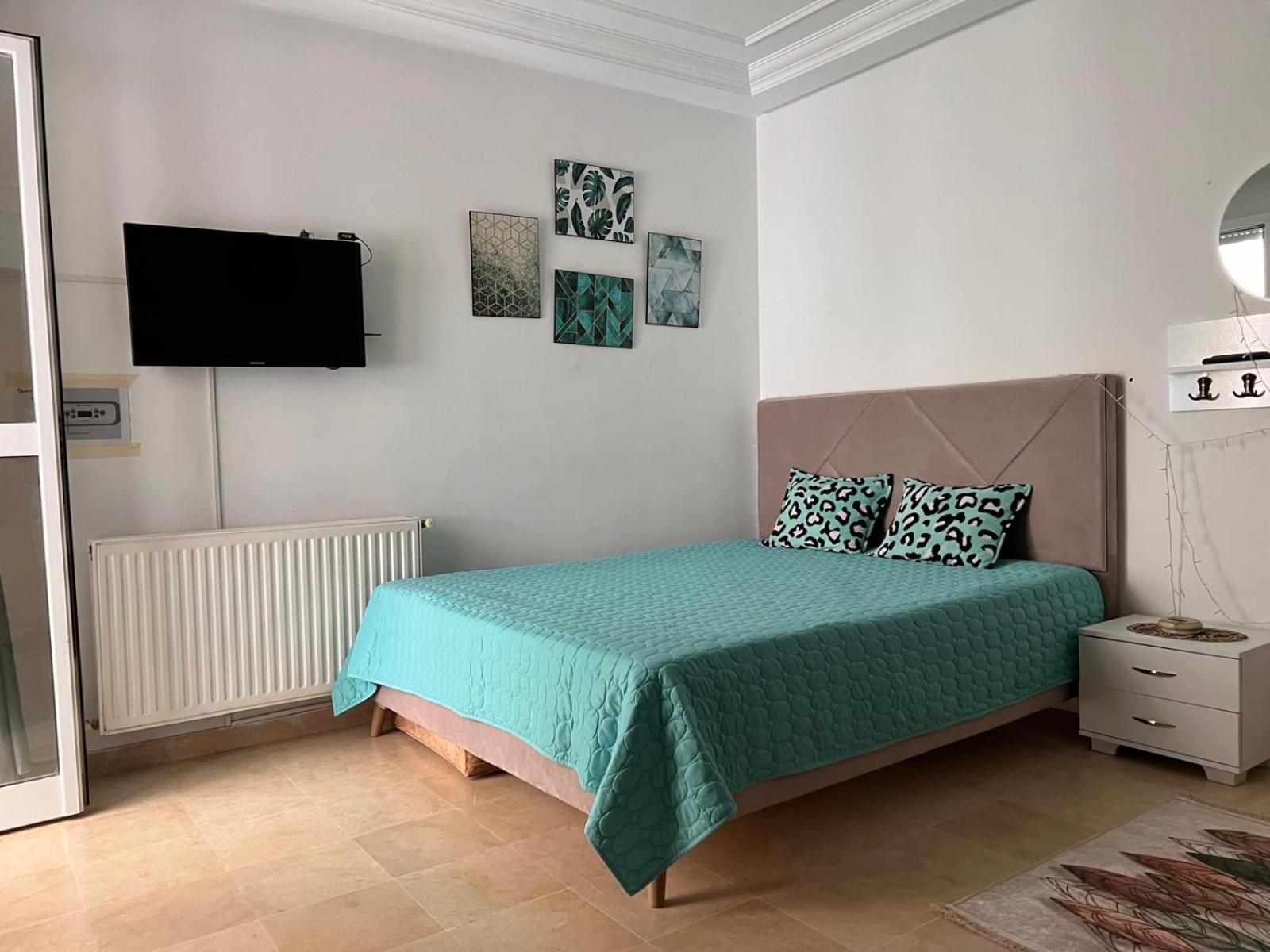 Cosy studio jardin de l’aouina view 2