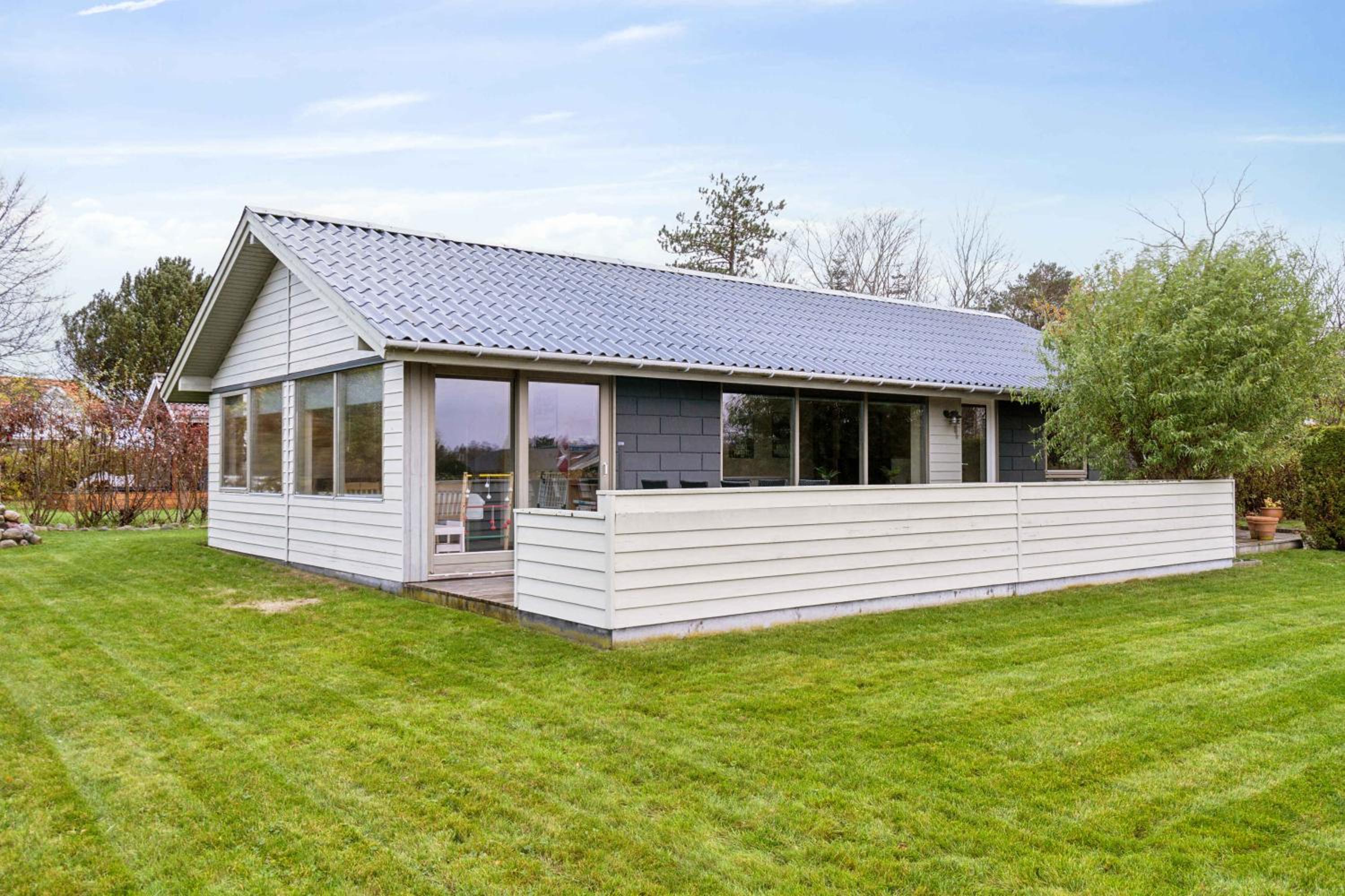 Cozy Summer House Near Karrebæksminde