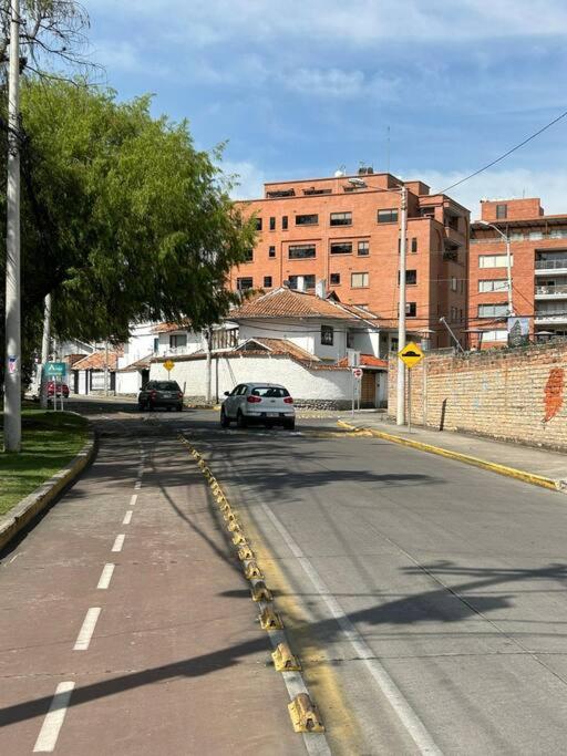 Departamento muy luminoso a pocos metros del río