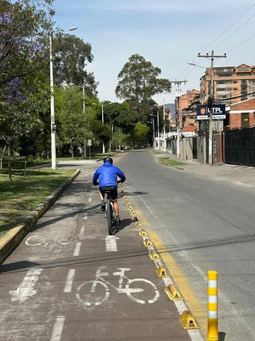 Departamento muy luminoso a pocos metros del río