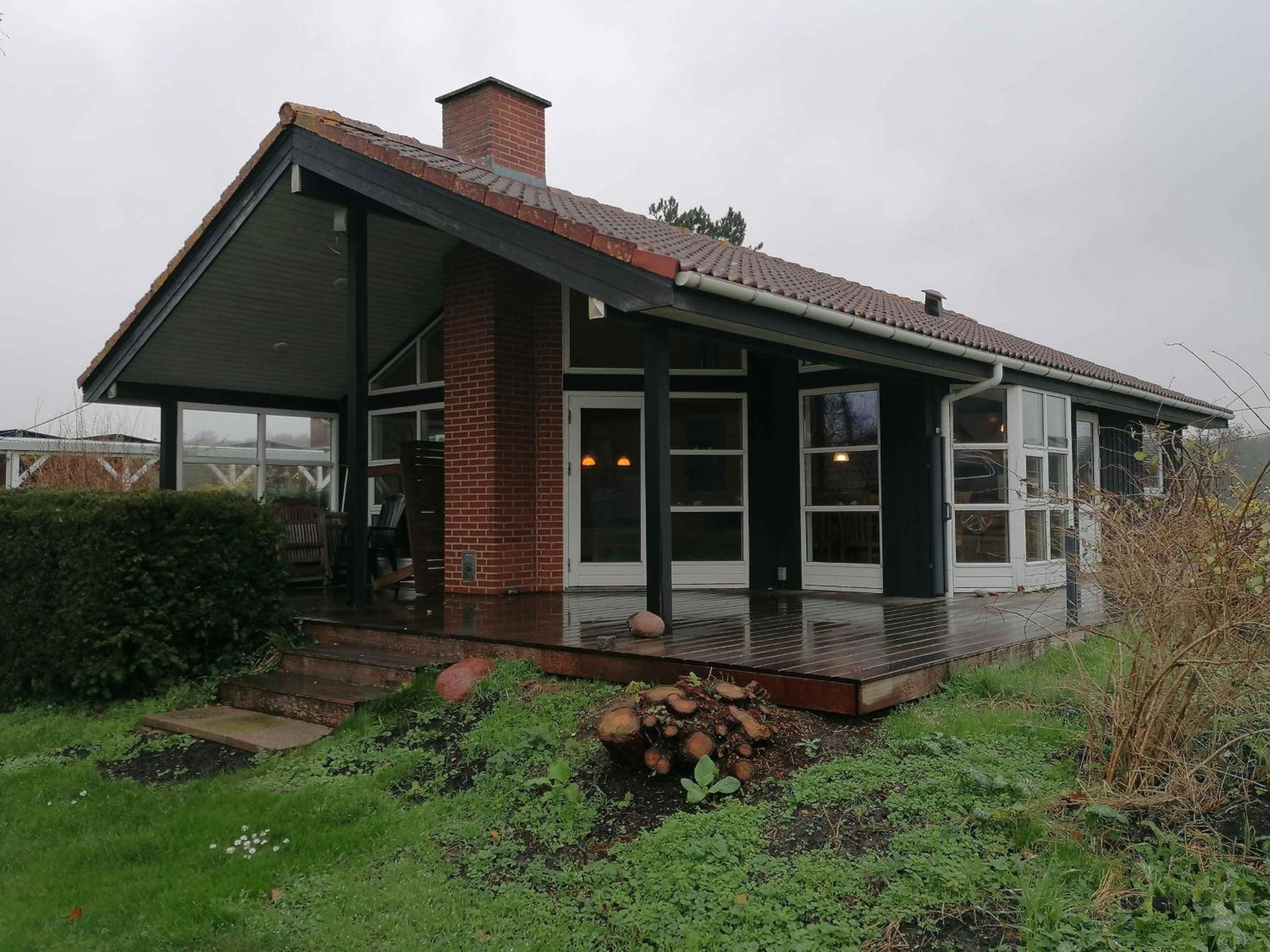 Cozy Summer House By The Beach And Forest view 3