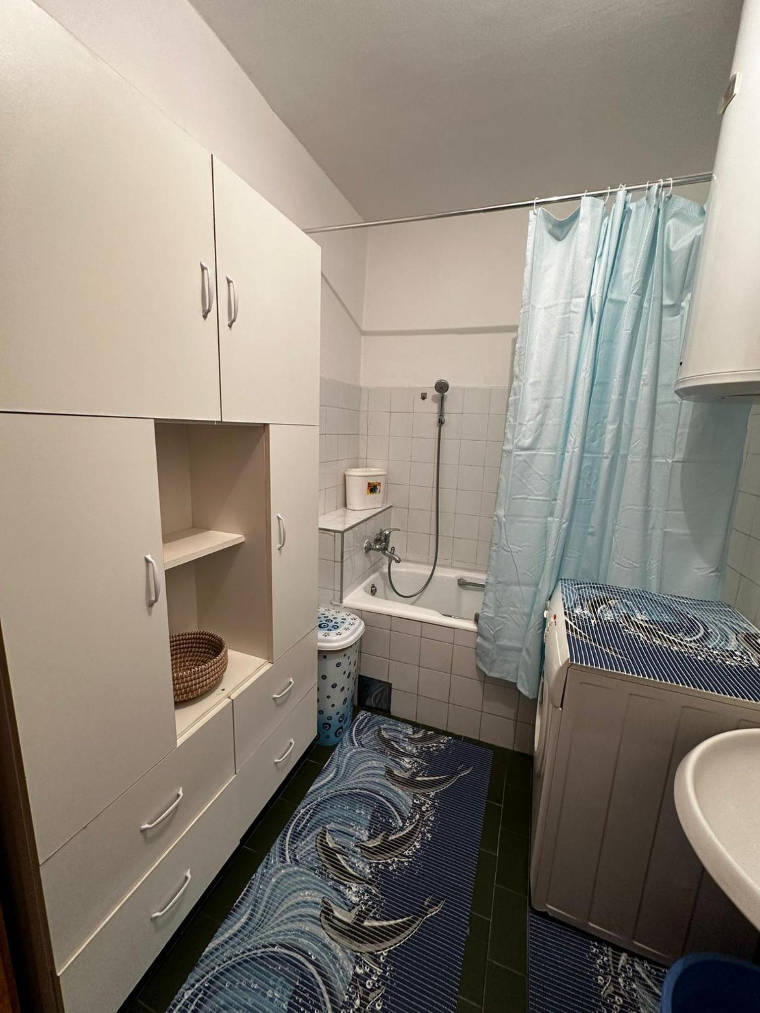 B&M apartman