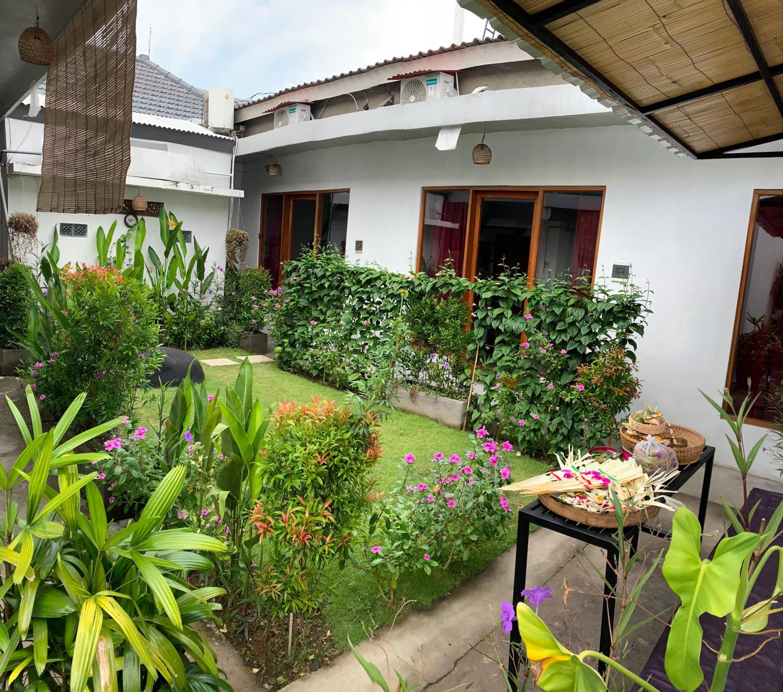 JATAYU apartements