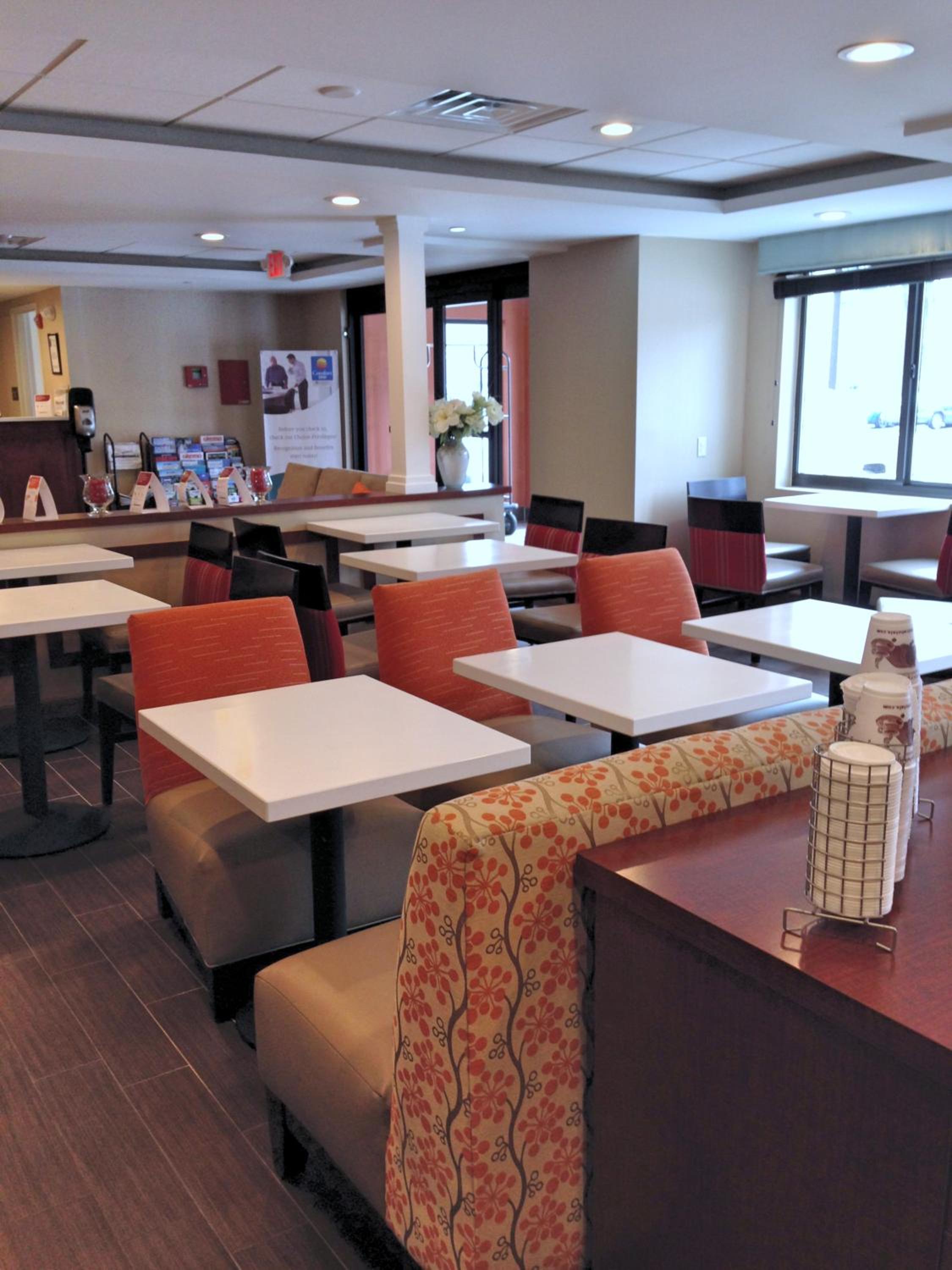 Brattleboro Vacations - Comfort Inn  Suites Brattleboro I-91 - Property Image 12