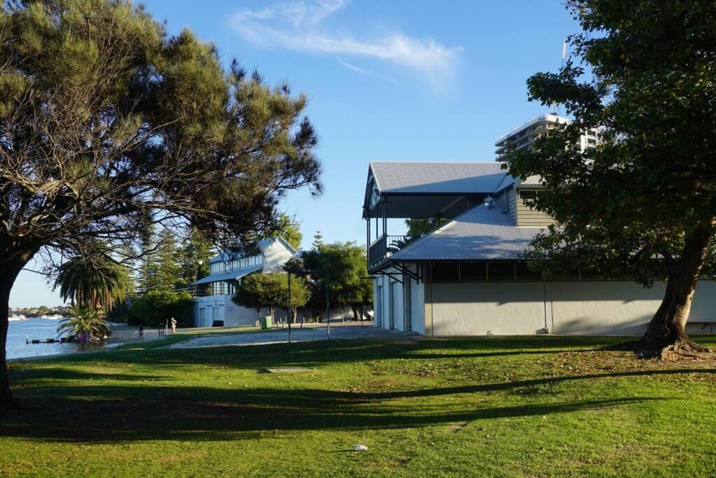 Central location near Swan river