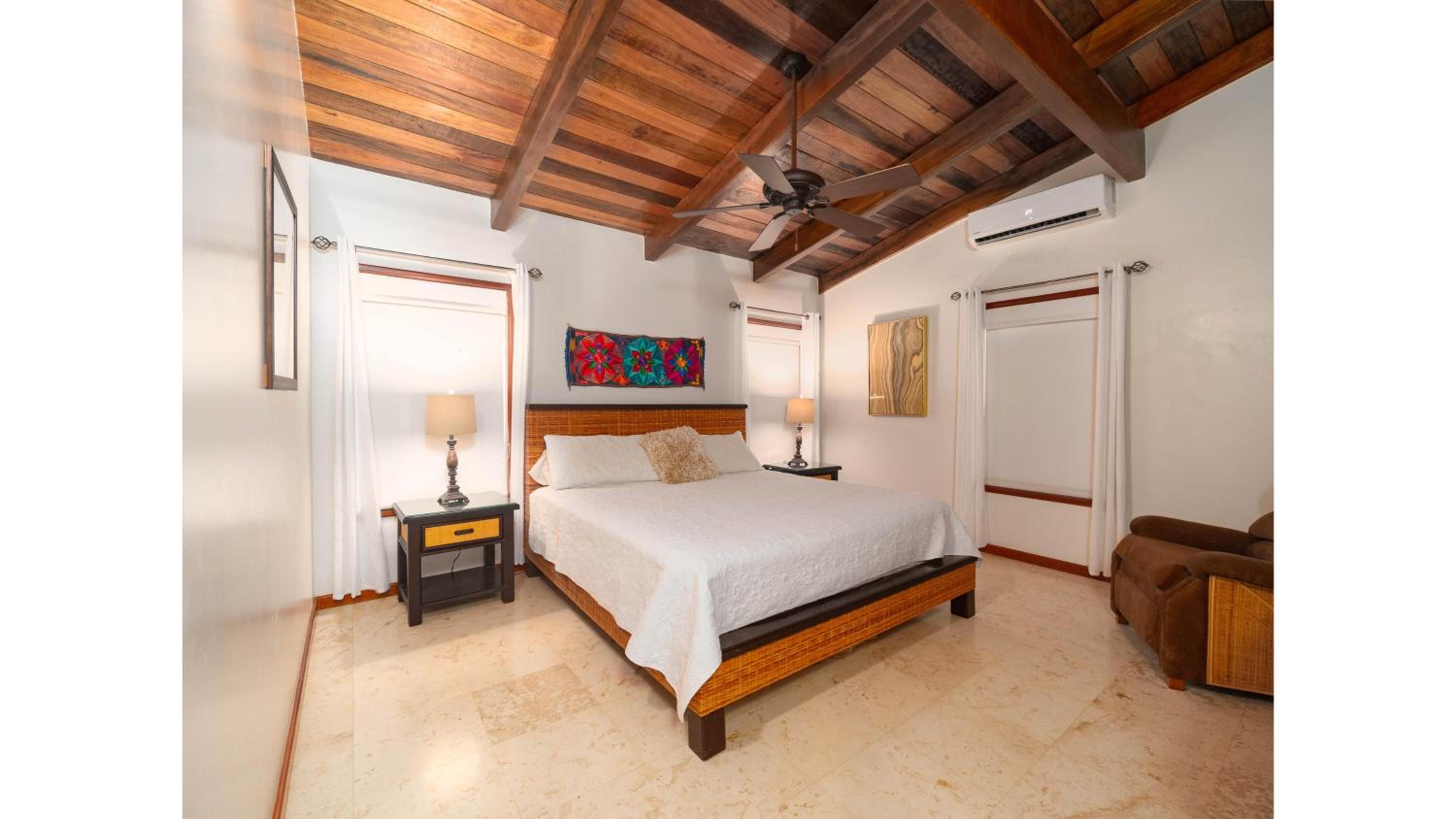 Residences at Barrier Reef 1-2C Oceanfront 2 BR by Stay Floreo