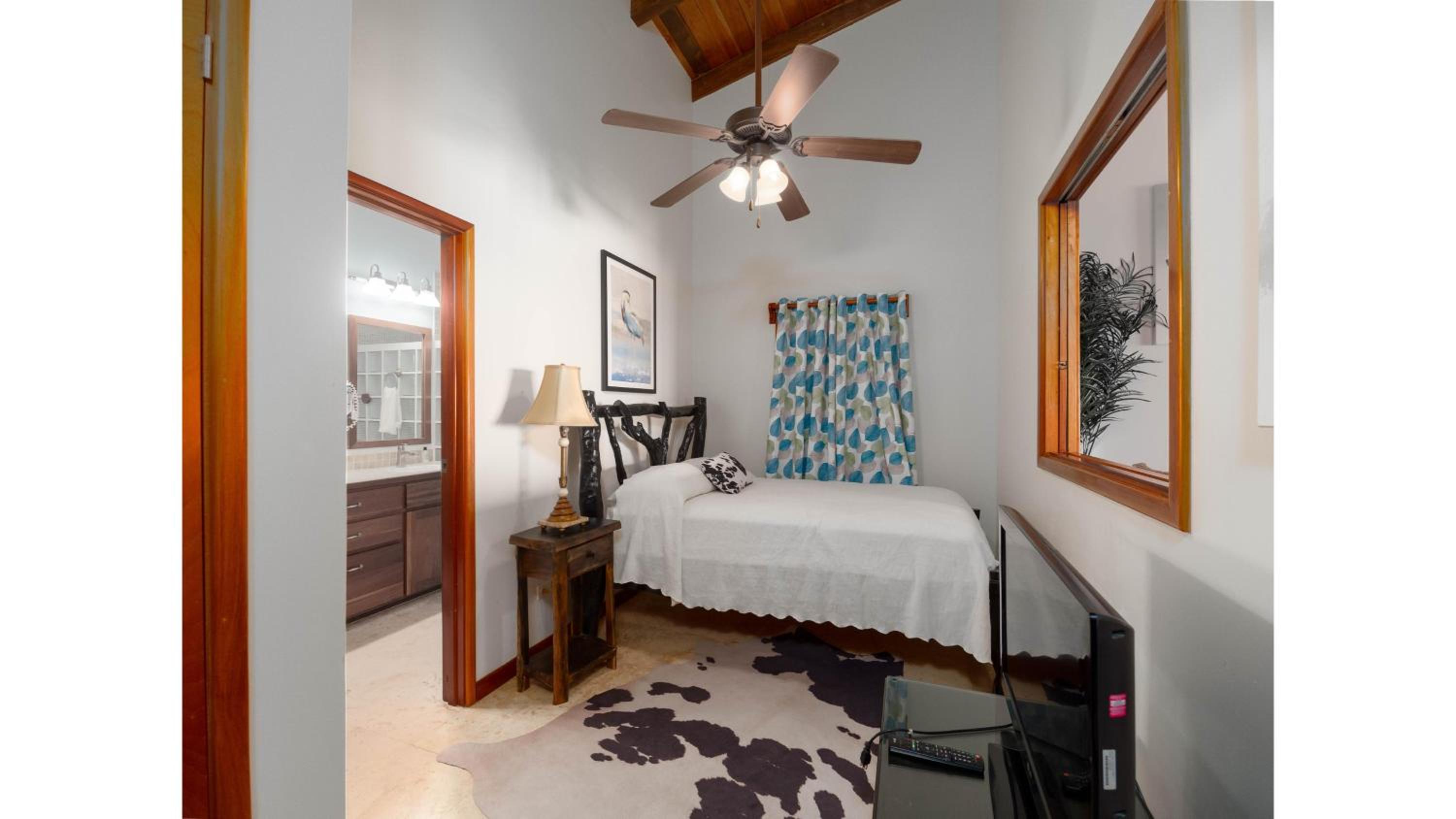 Residences at Barrier Reef 1-2C Oceanfront 2 BR by Stay Floreo