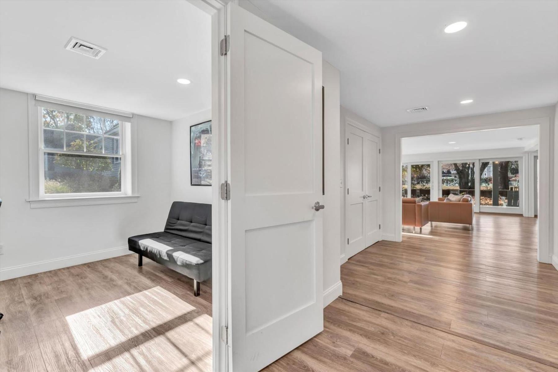 Waterfront Retreat with Private Dock and Fire Pit, Sleeps 8, Outdoor Dining, Spa-Style Primary, Gourmet Kitchen with Dual Dishwashers, Gas Fireplace, River view 5