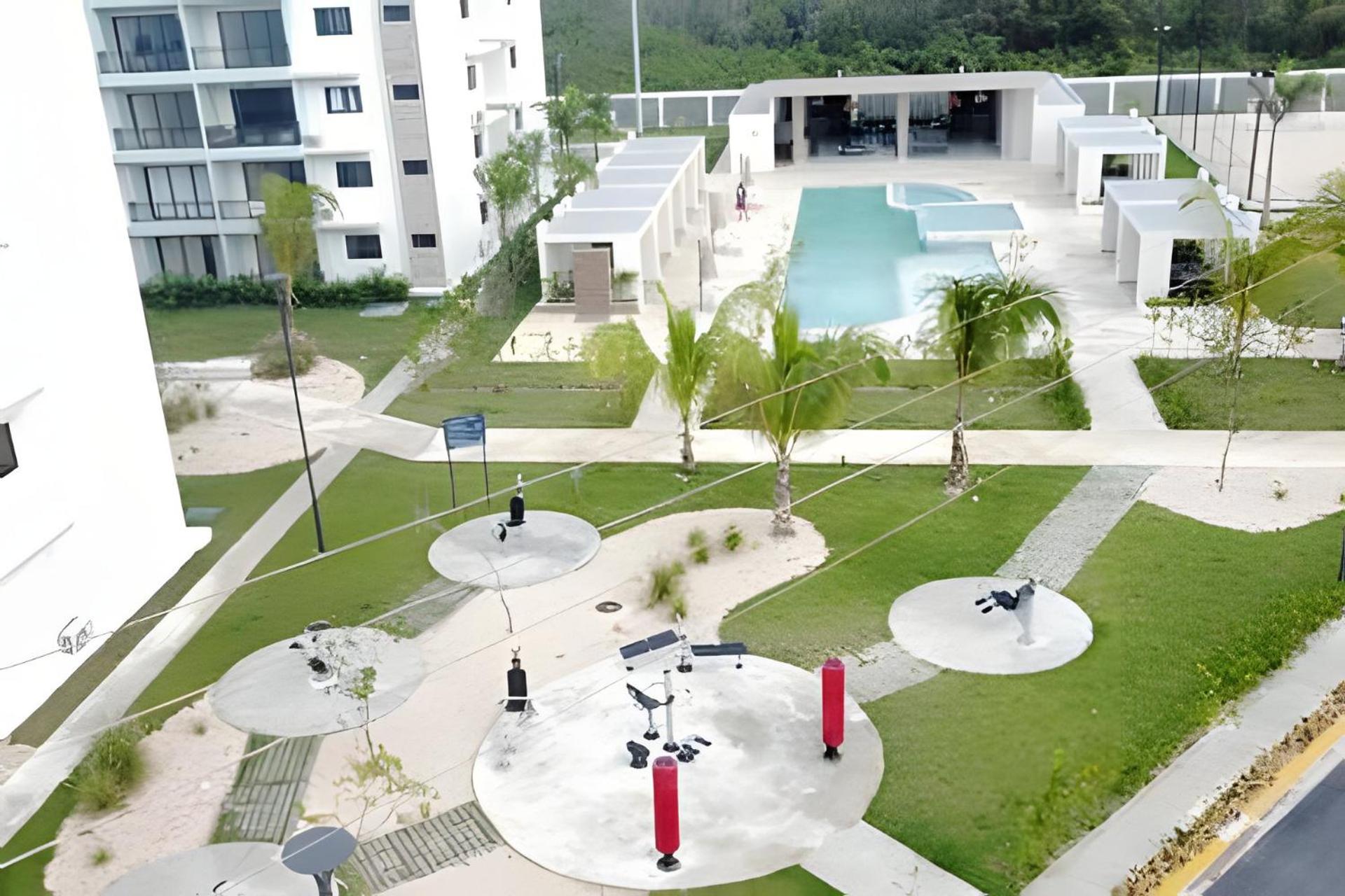 V44: Family Getaway with pool Private& BBQ view 5
