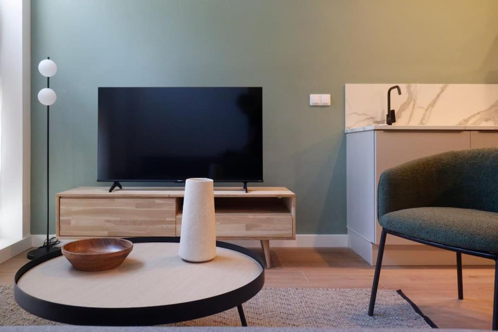 Valencia Vacations - Explore Valencia Luxury Meets Comfort - Property Image 3