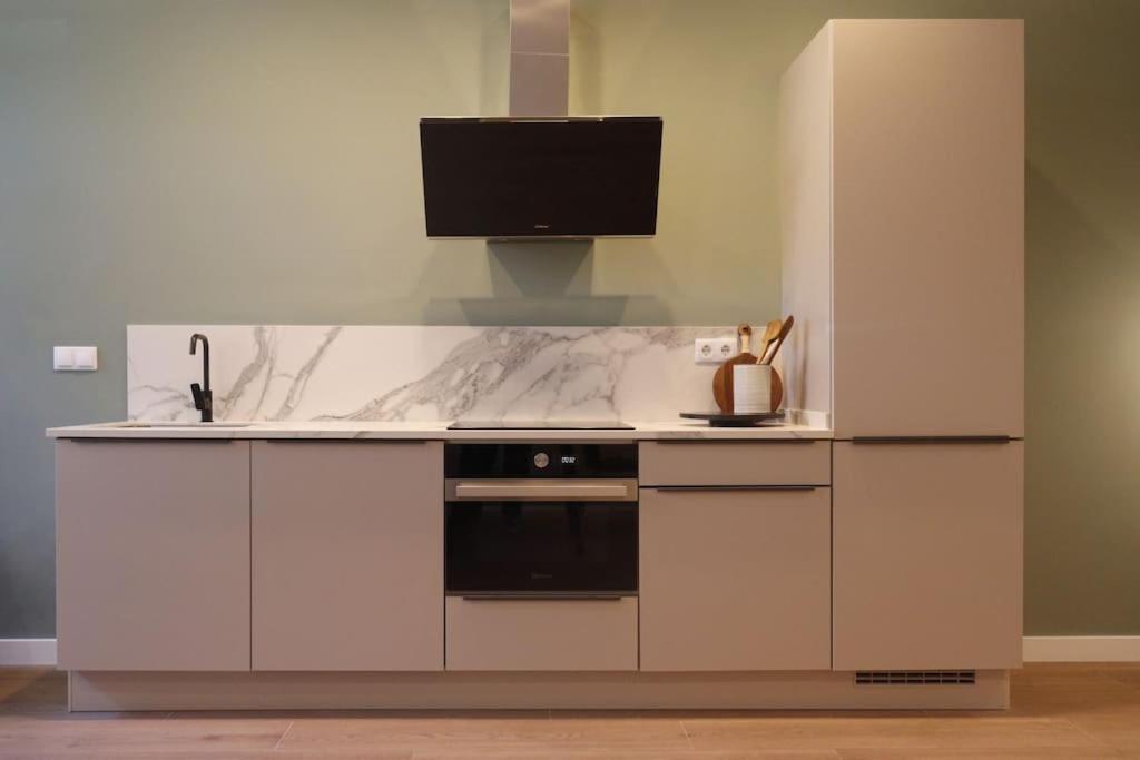 Valencia Vacations - Explore Valencia Luxury Meets Comfort - Property Image 14