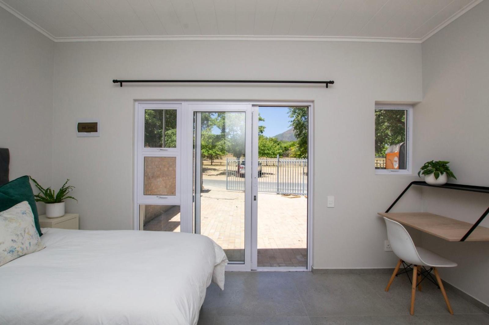 Simonsberg Bachelor Studio view 2