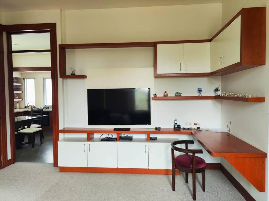 Casa Exclusiva Roble y Cristal