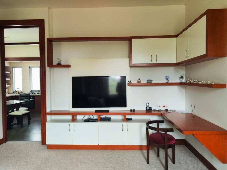 Casa Exclusiva Roble y Cristal