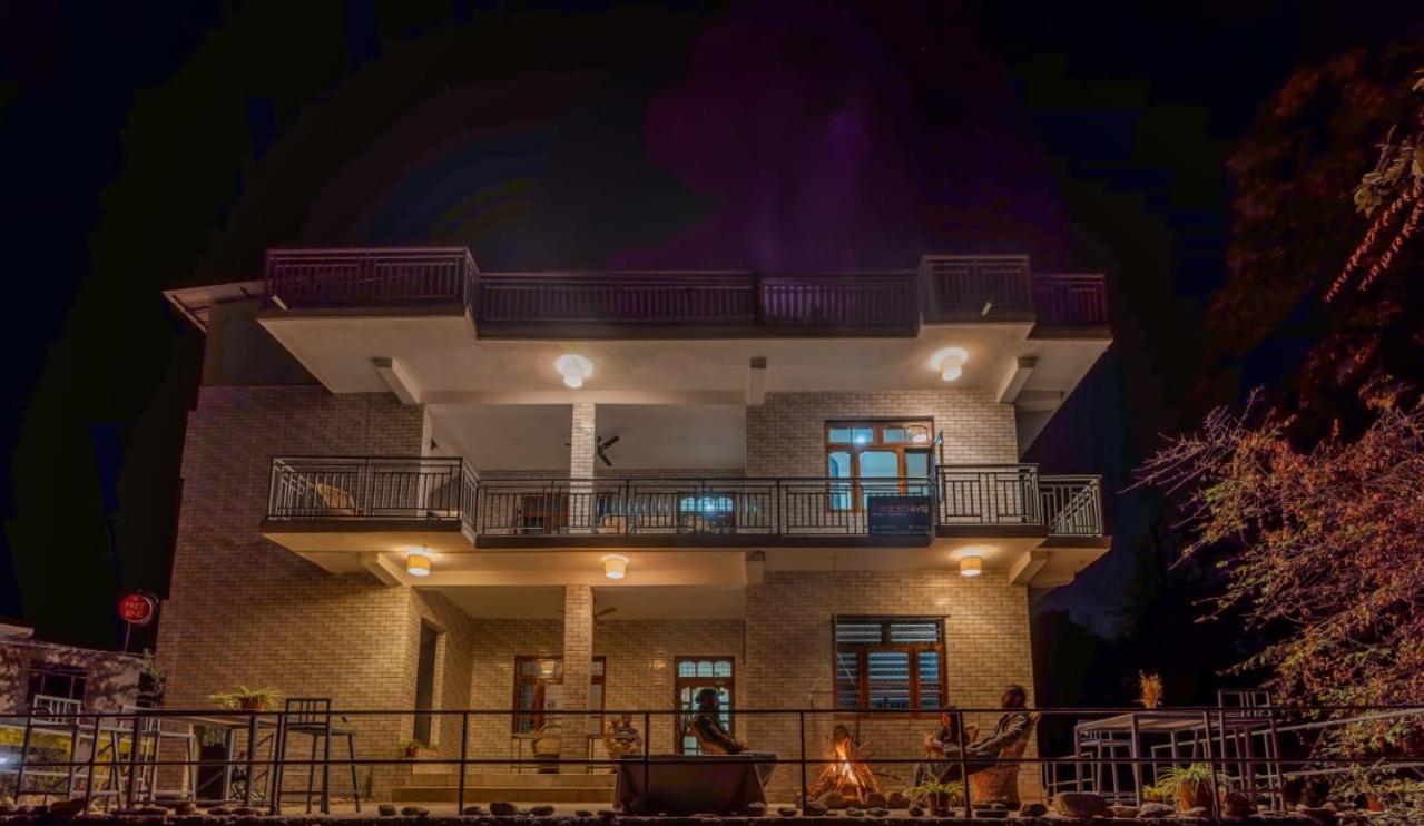 FreeStays TownHouse - 11 BHK, Suja Bir Himachal view 3