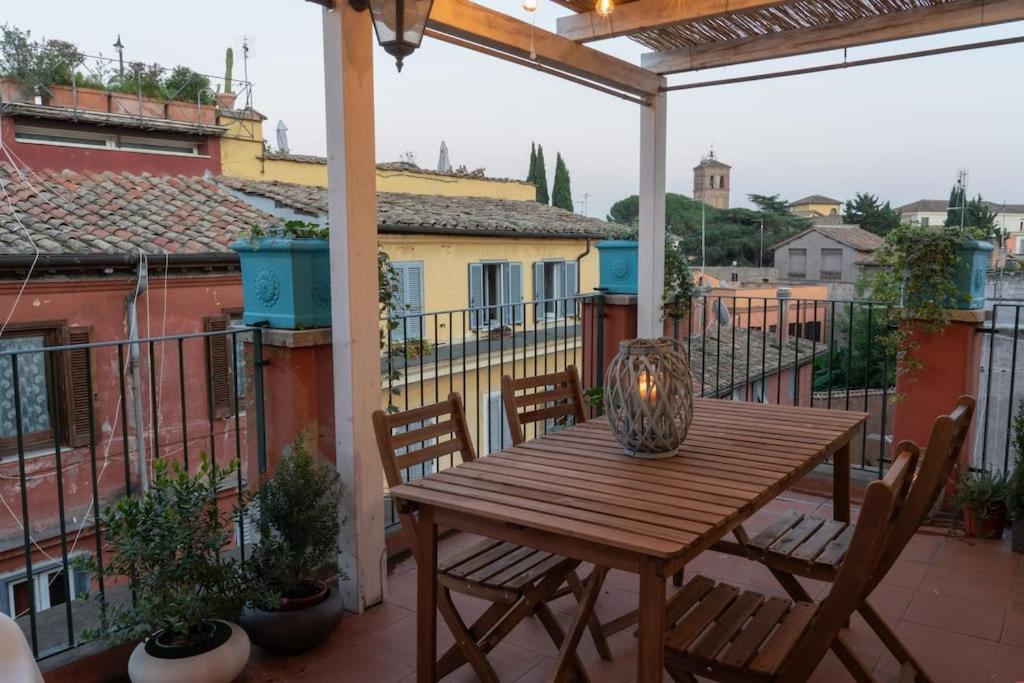 Amazing Terrace in Trastevere