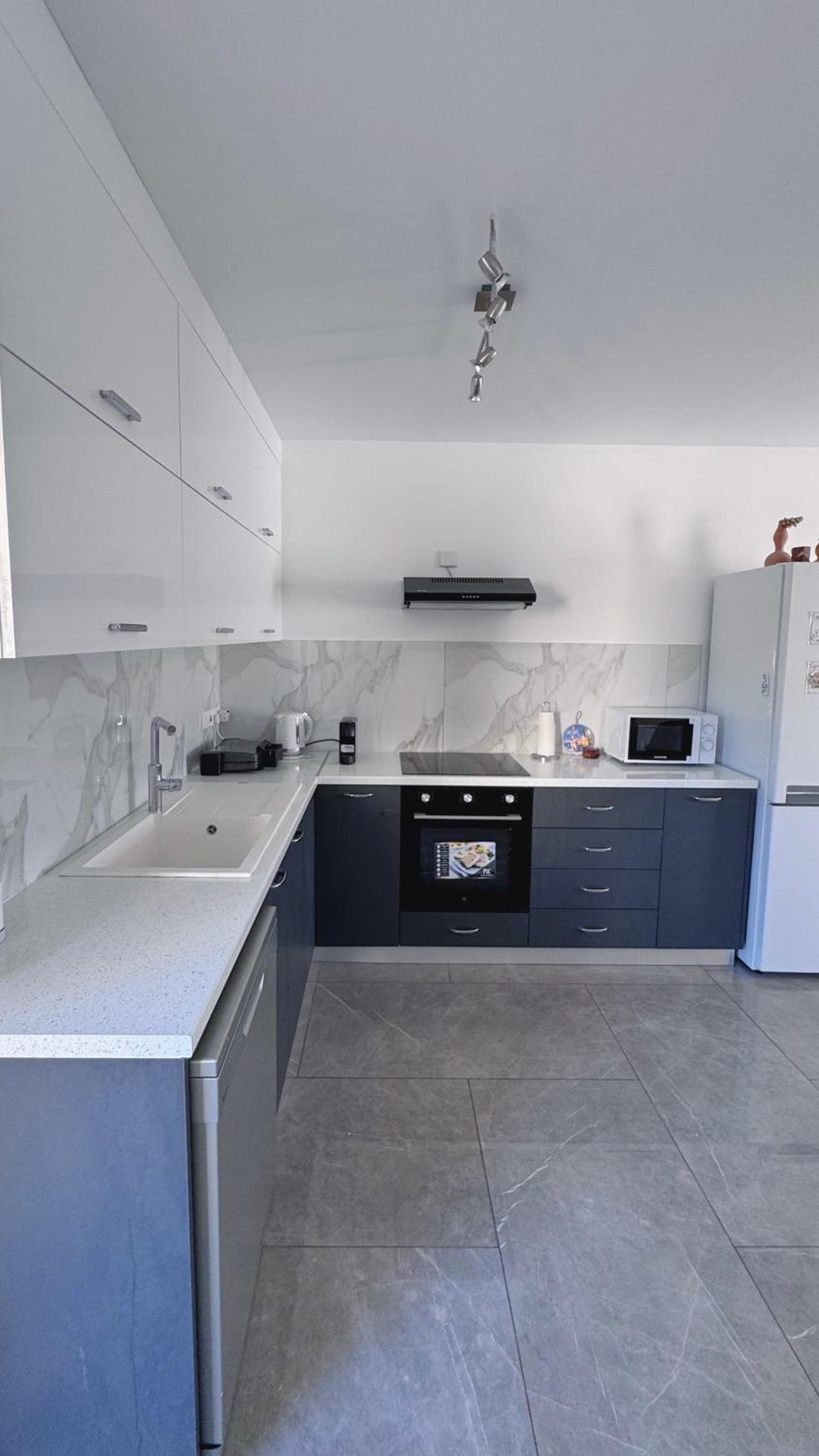 Savvas Apartment