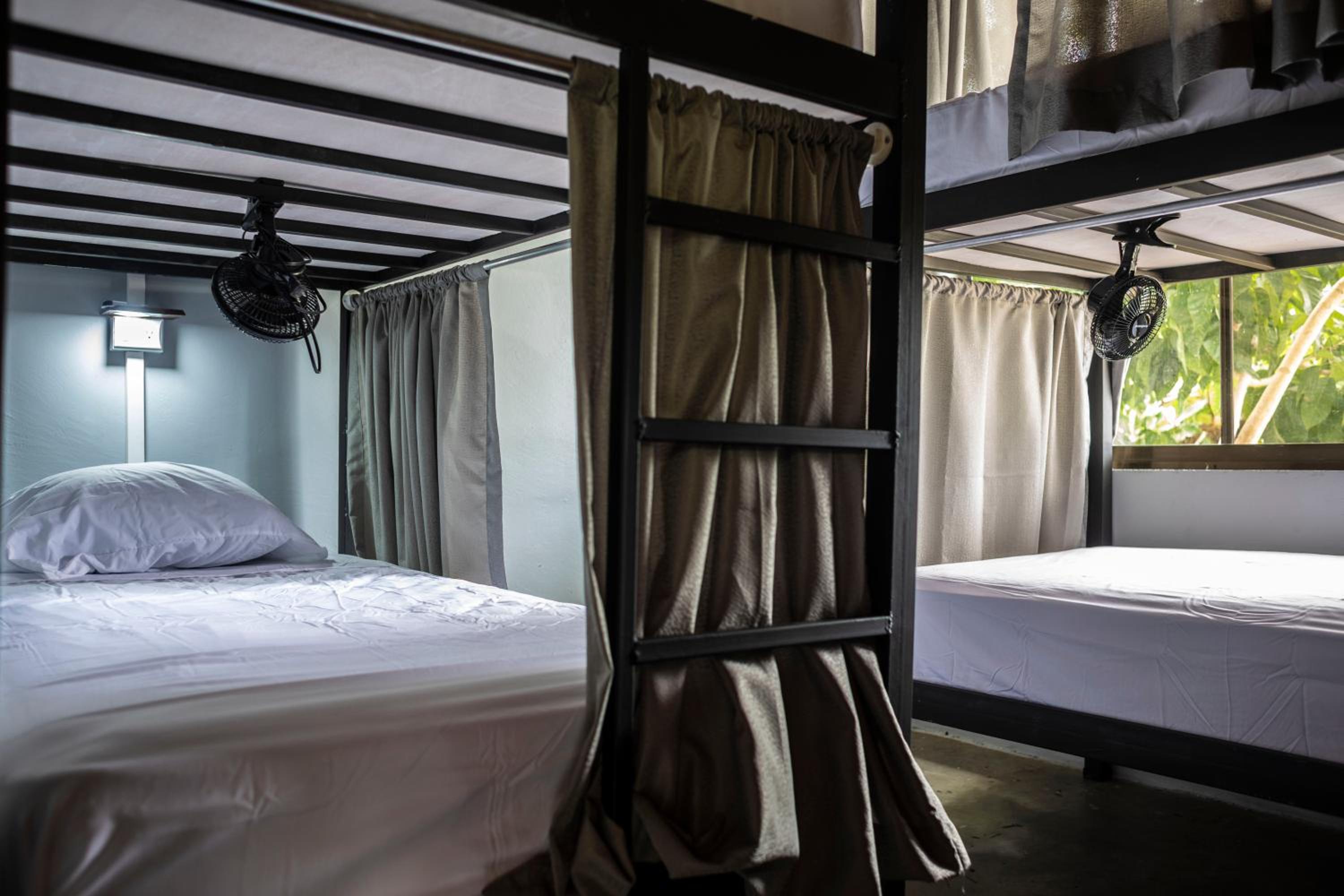 Argdivan Beach Hostel