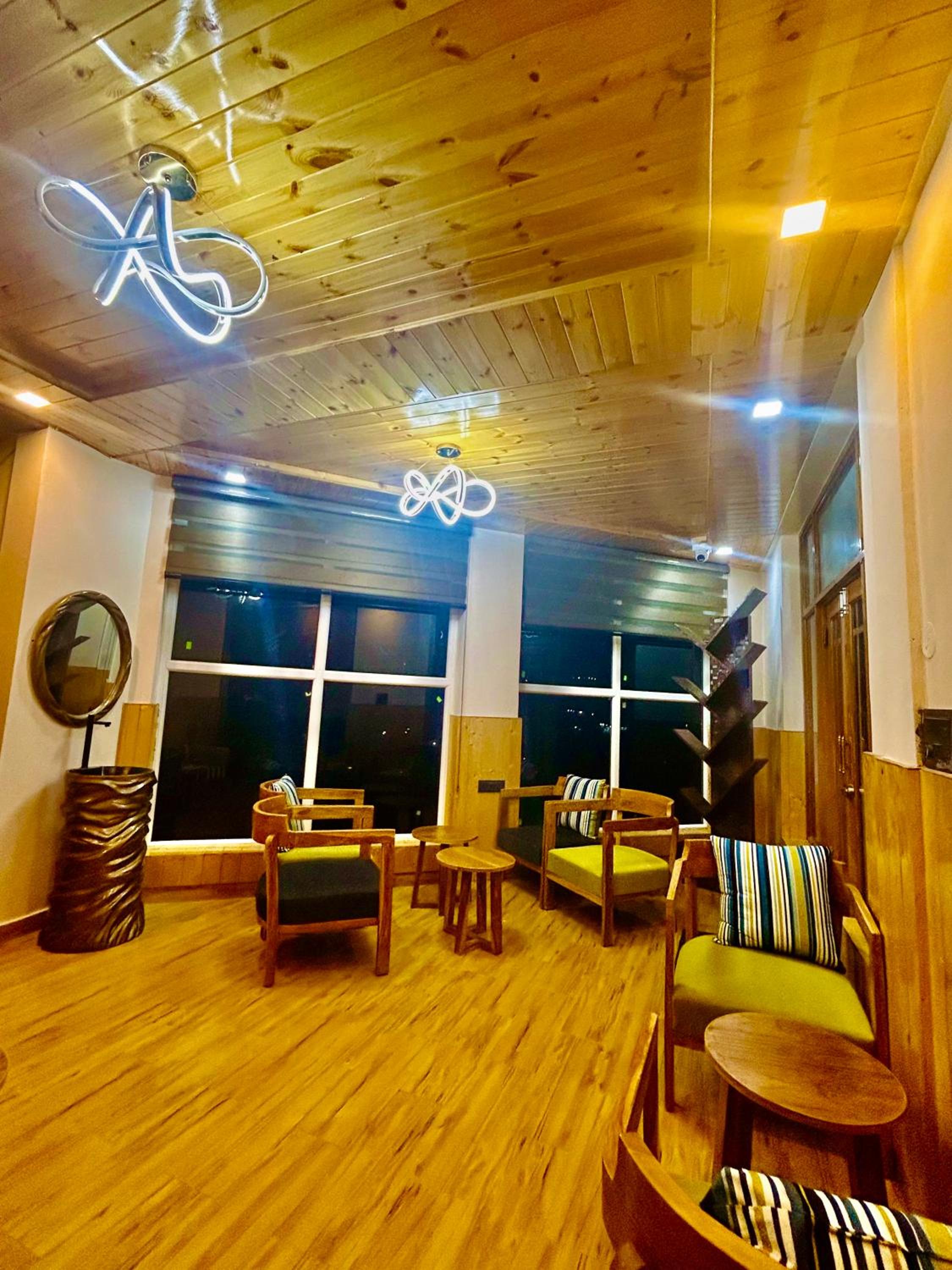 Amadeus Homestay