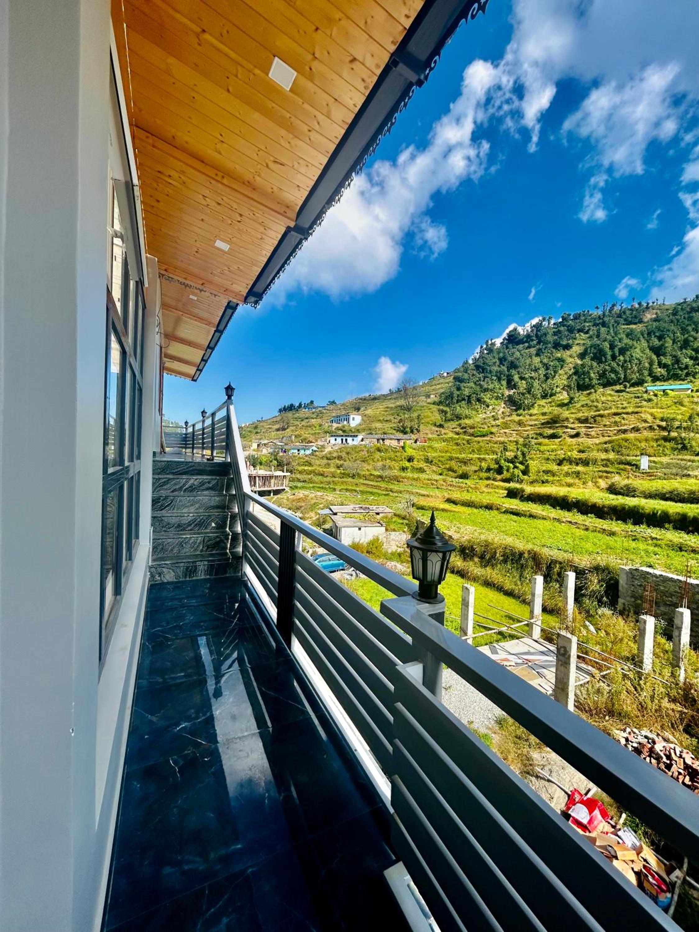 Amadeus Homestay