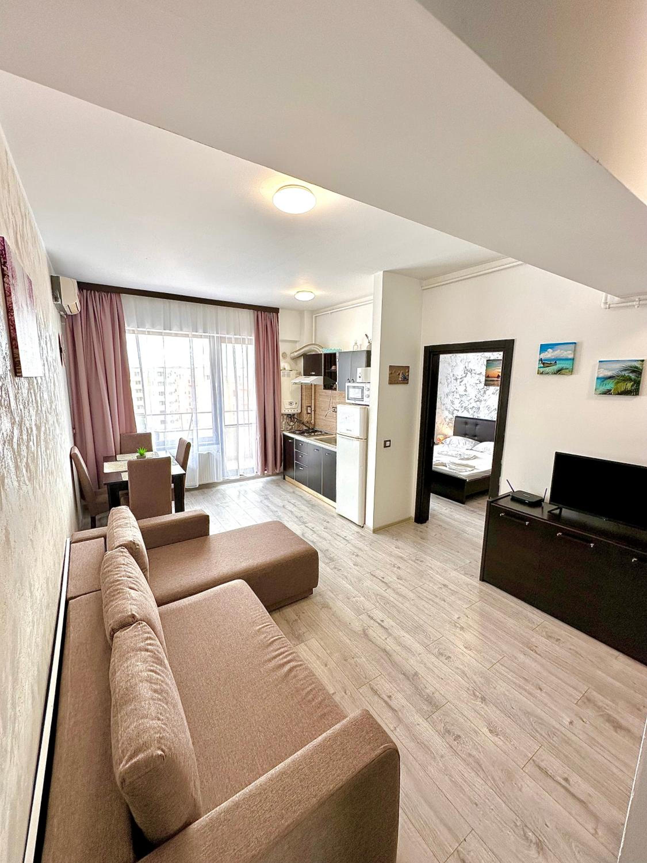 Monarch Boutique Apartaments