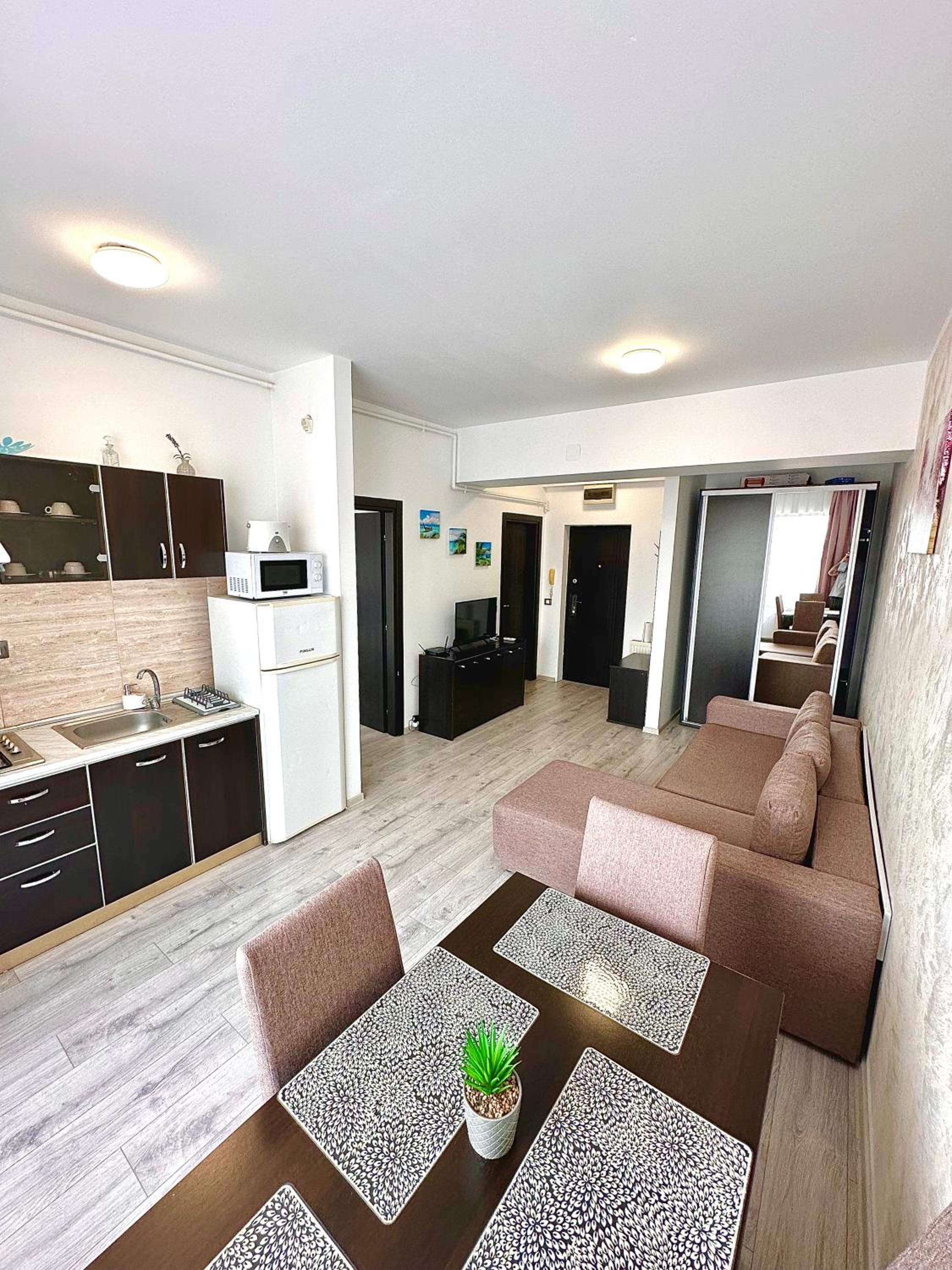 Monarch Boutique Apartaments