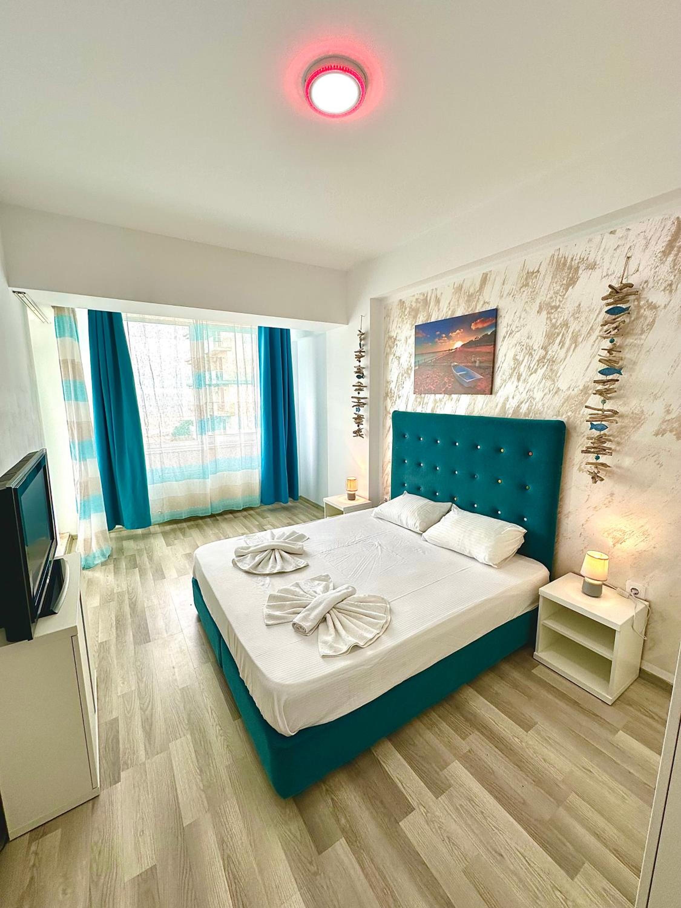 Monarch Boutique Apartaments
