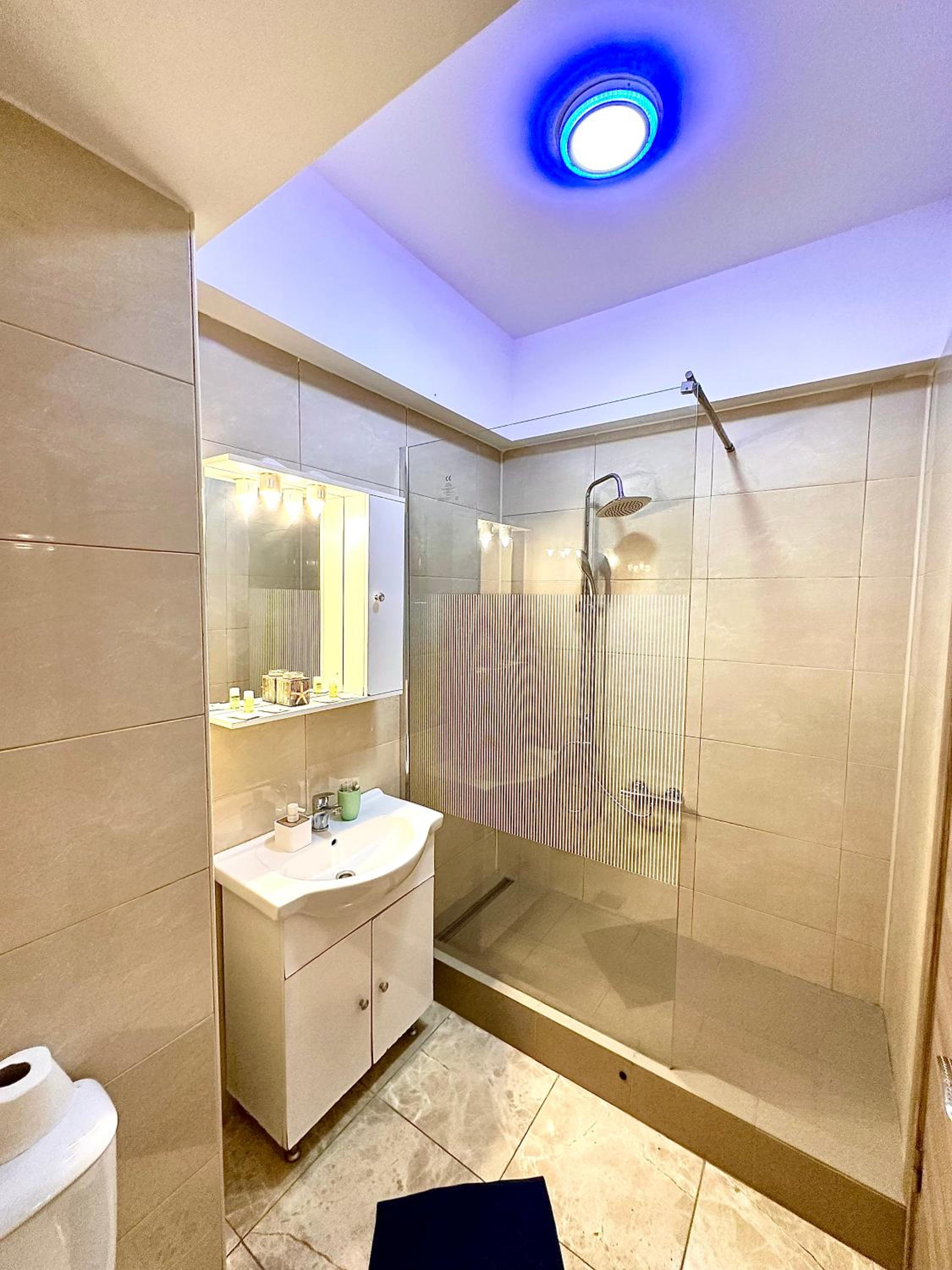 Monarch Boutique Apartaments