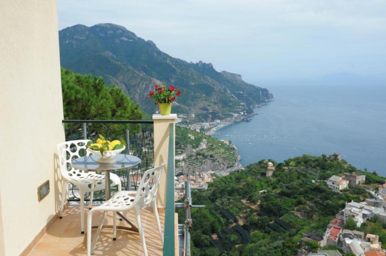 La Dolce Vita Ravello - Signature Studio with Amalfi Coast View photo 4
