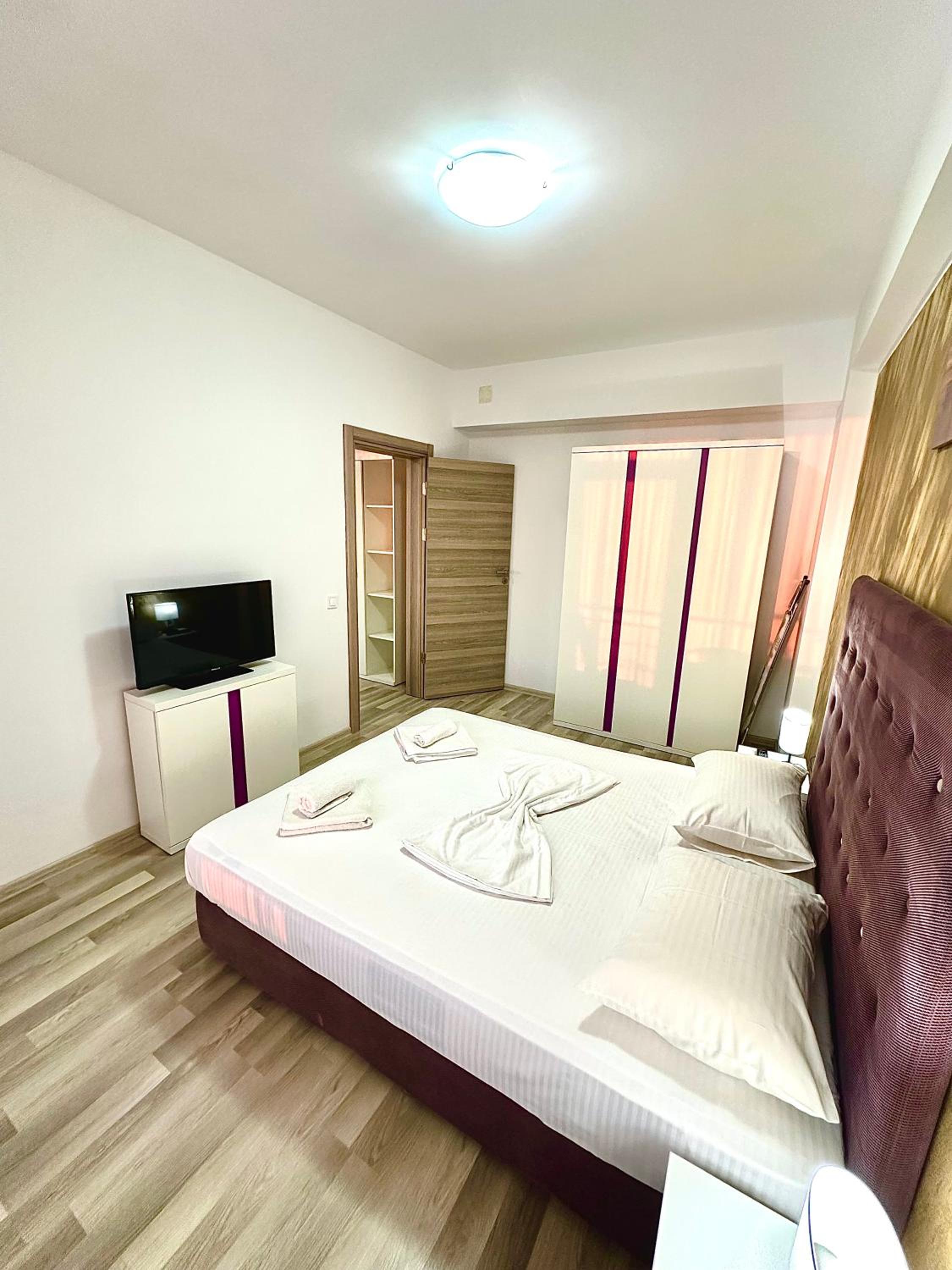 Monarch Boutique Apartaments