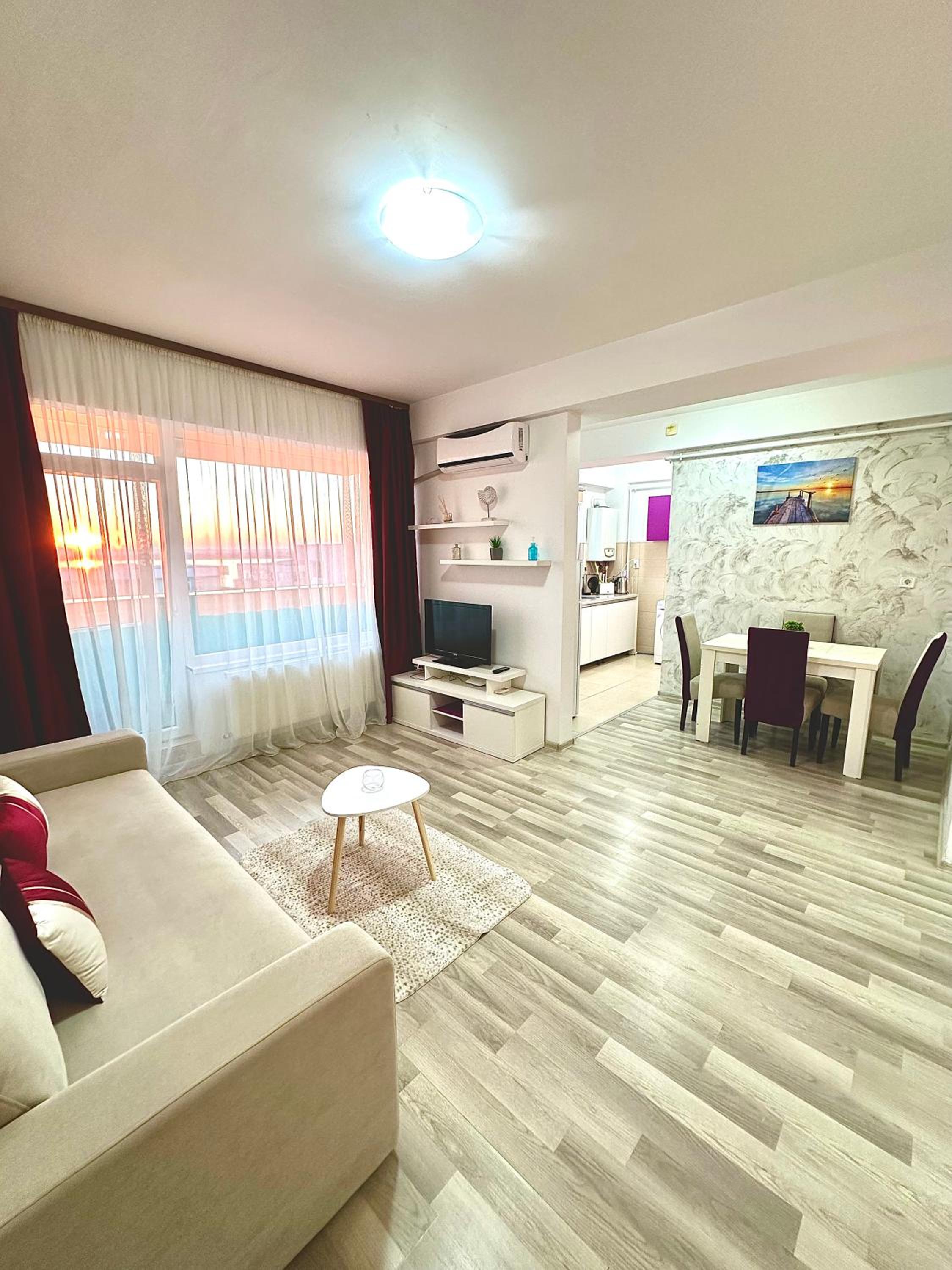 Monarch Boutique Apartaments