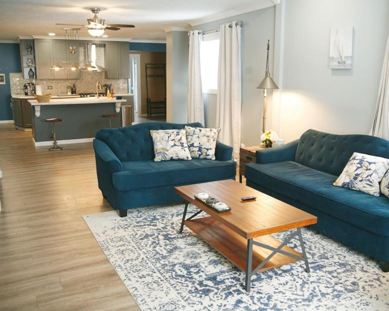 Upscale luxury home just a few blocks from beach view 2