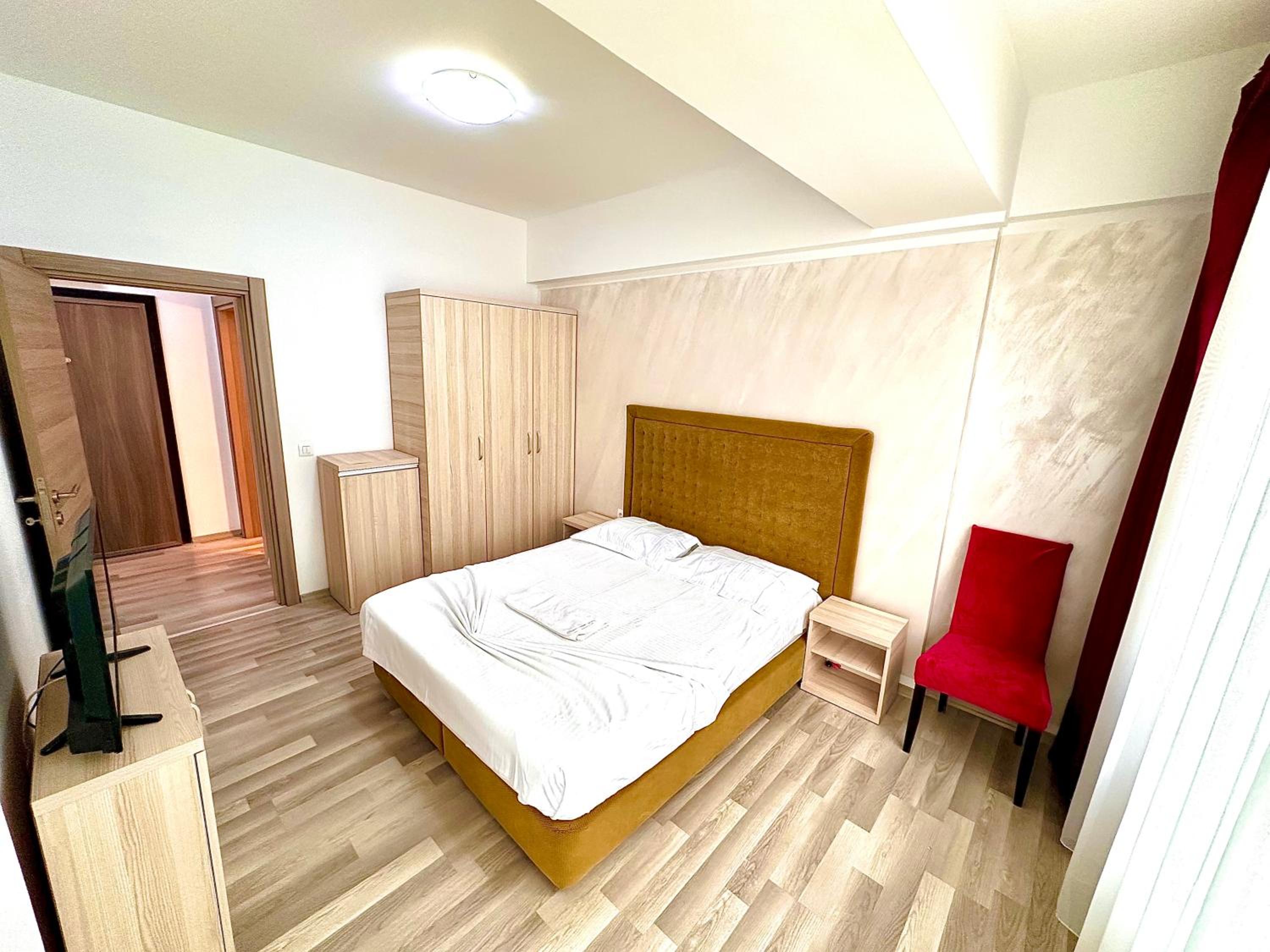 Monarch Boutique Apartaments