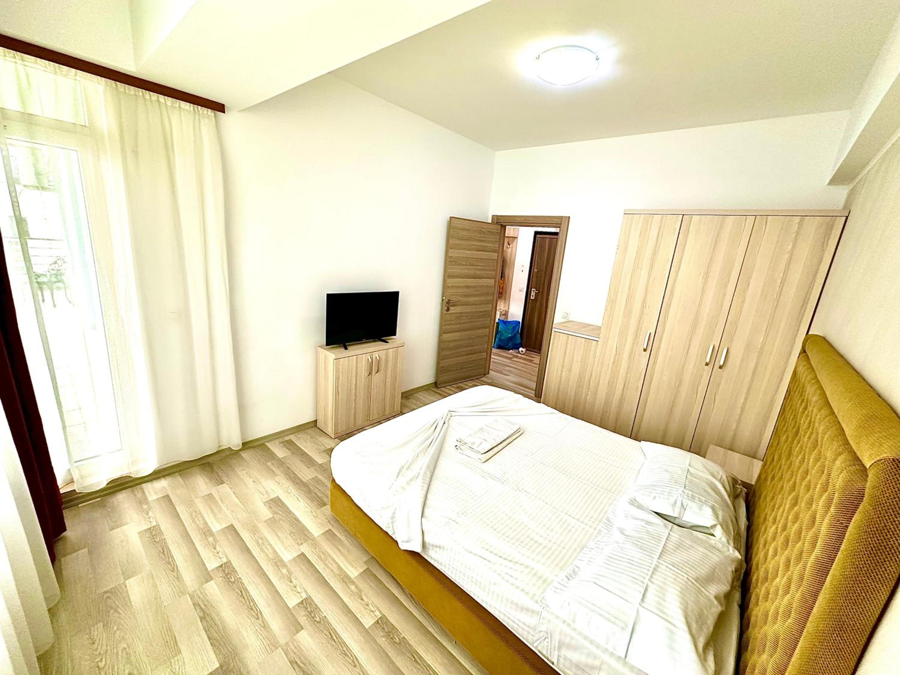 Monarch Boutique Apartaments