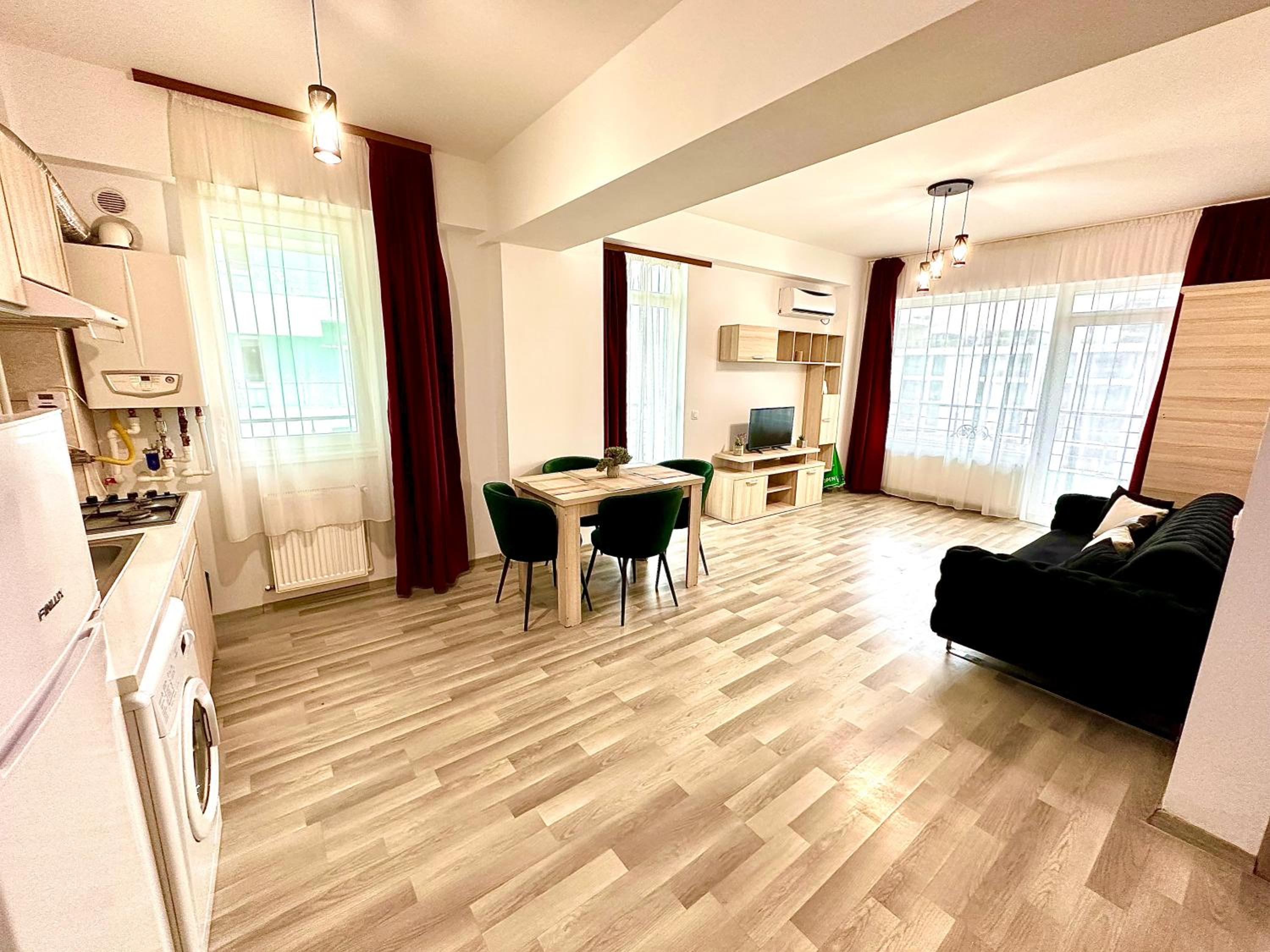 Monarch Boutique Apartaments