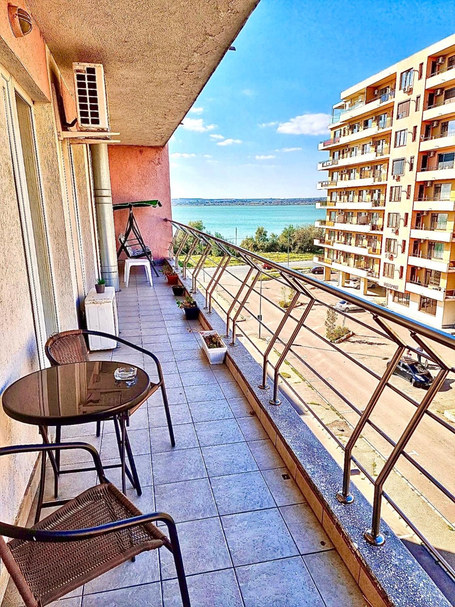 Monarch Boutique Apartaments