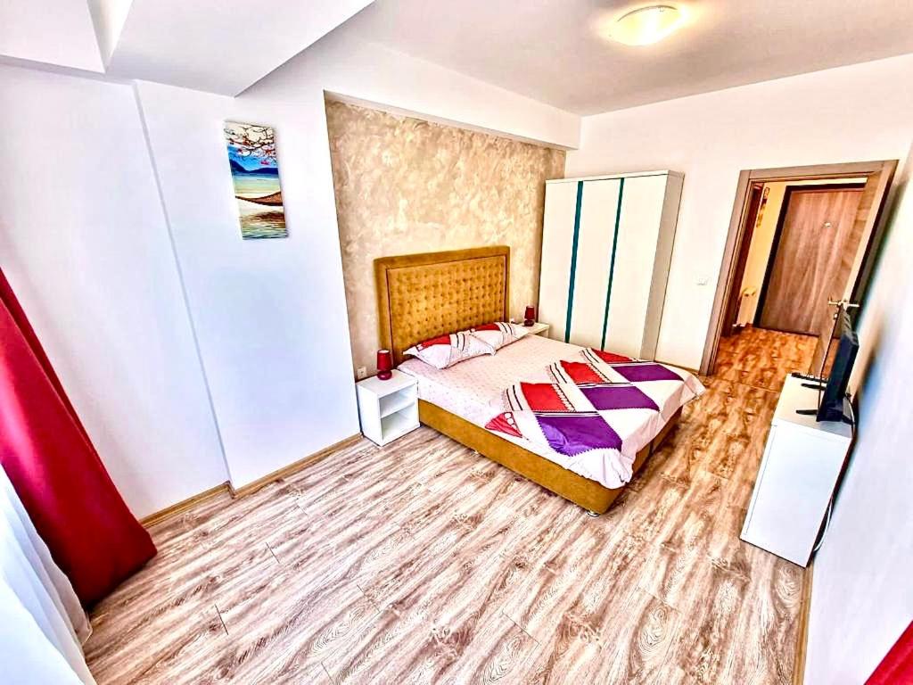 Monarch Boutique Apartaments