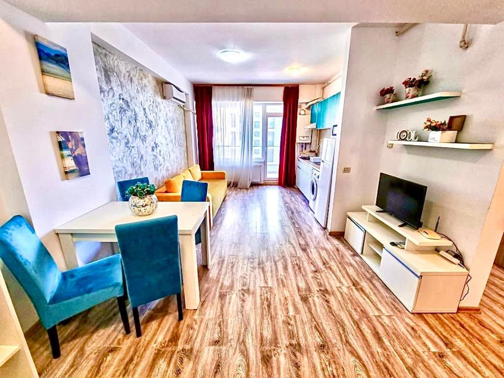 Monarch Boutique Apartaments