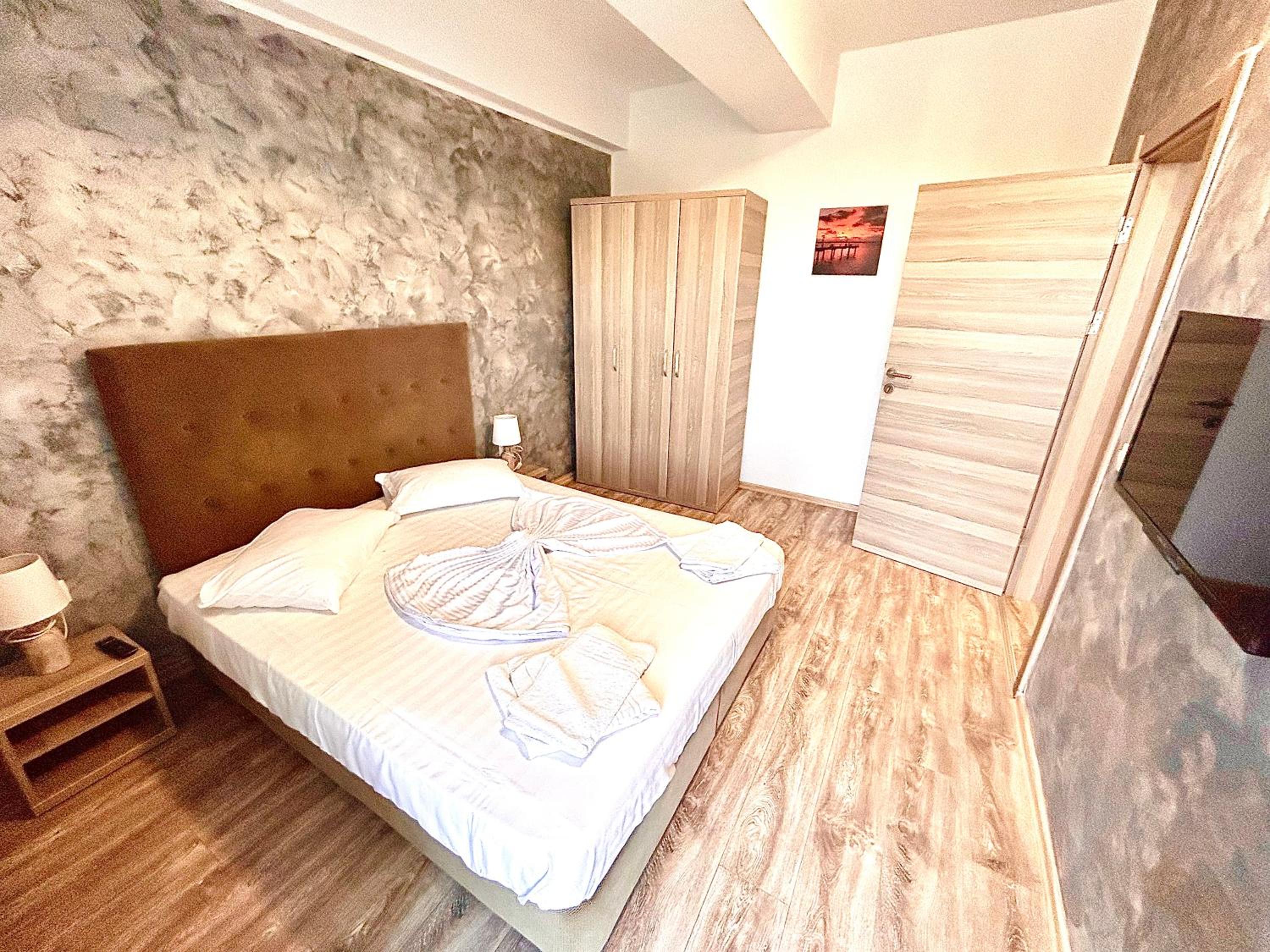 Monarch Boutique Apartaments