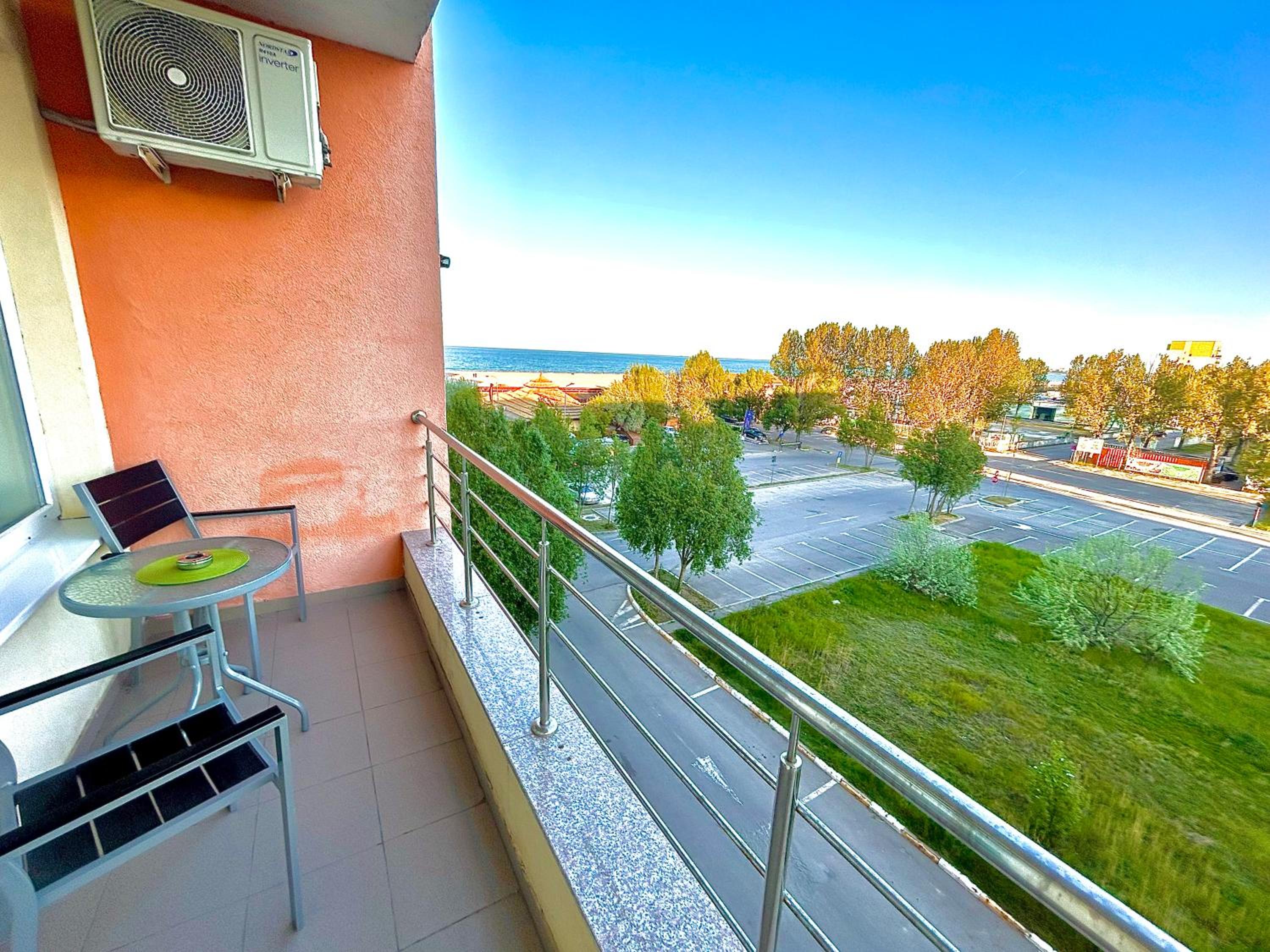 Monarch Boutique Apartaments