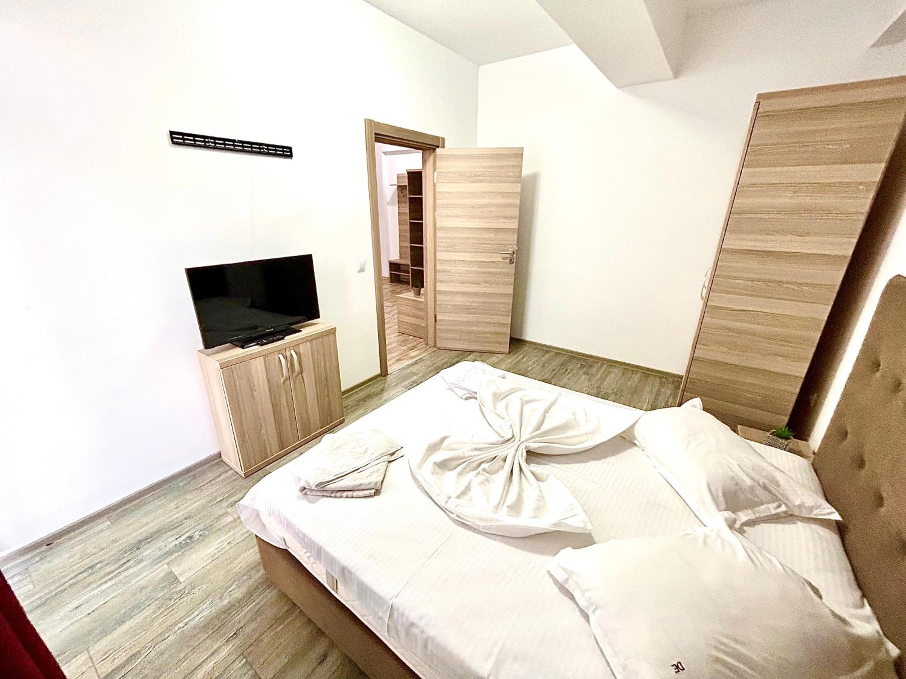 Monarch Boutique Apartaments
