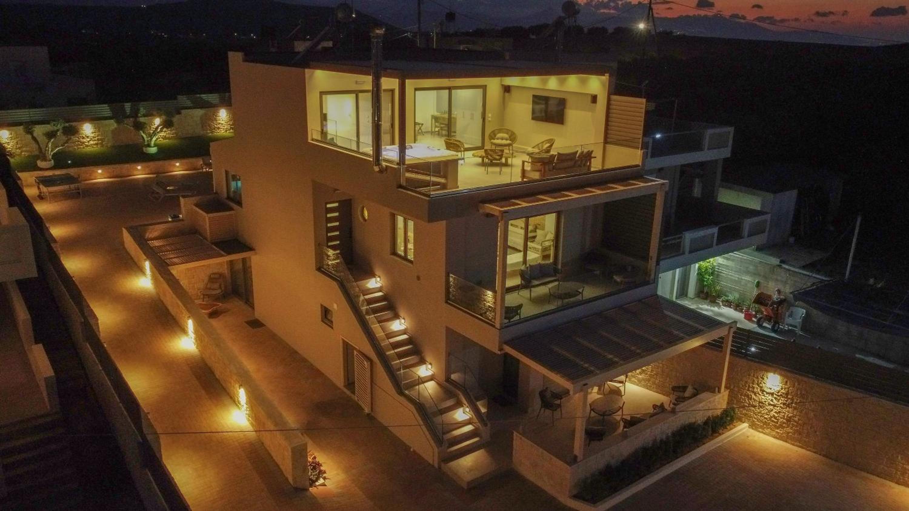 Avelia Luxury Villa with private pool