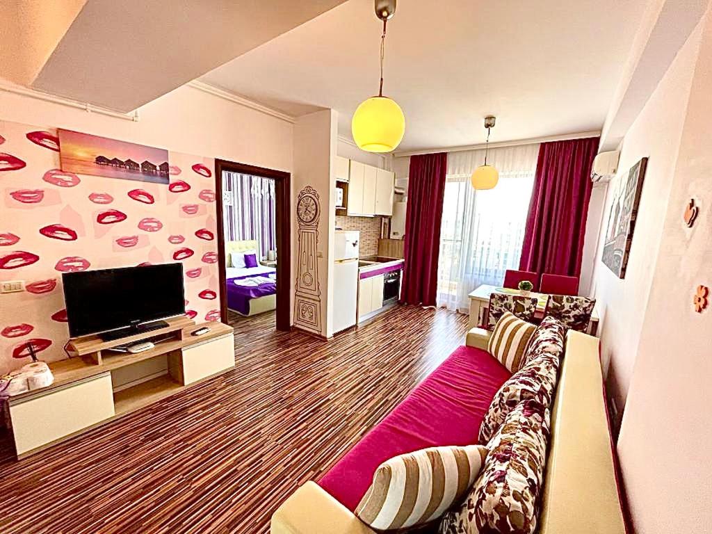 Monarch Boutique Apartaments