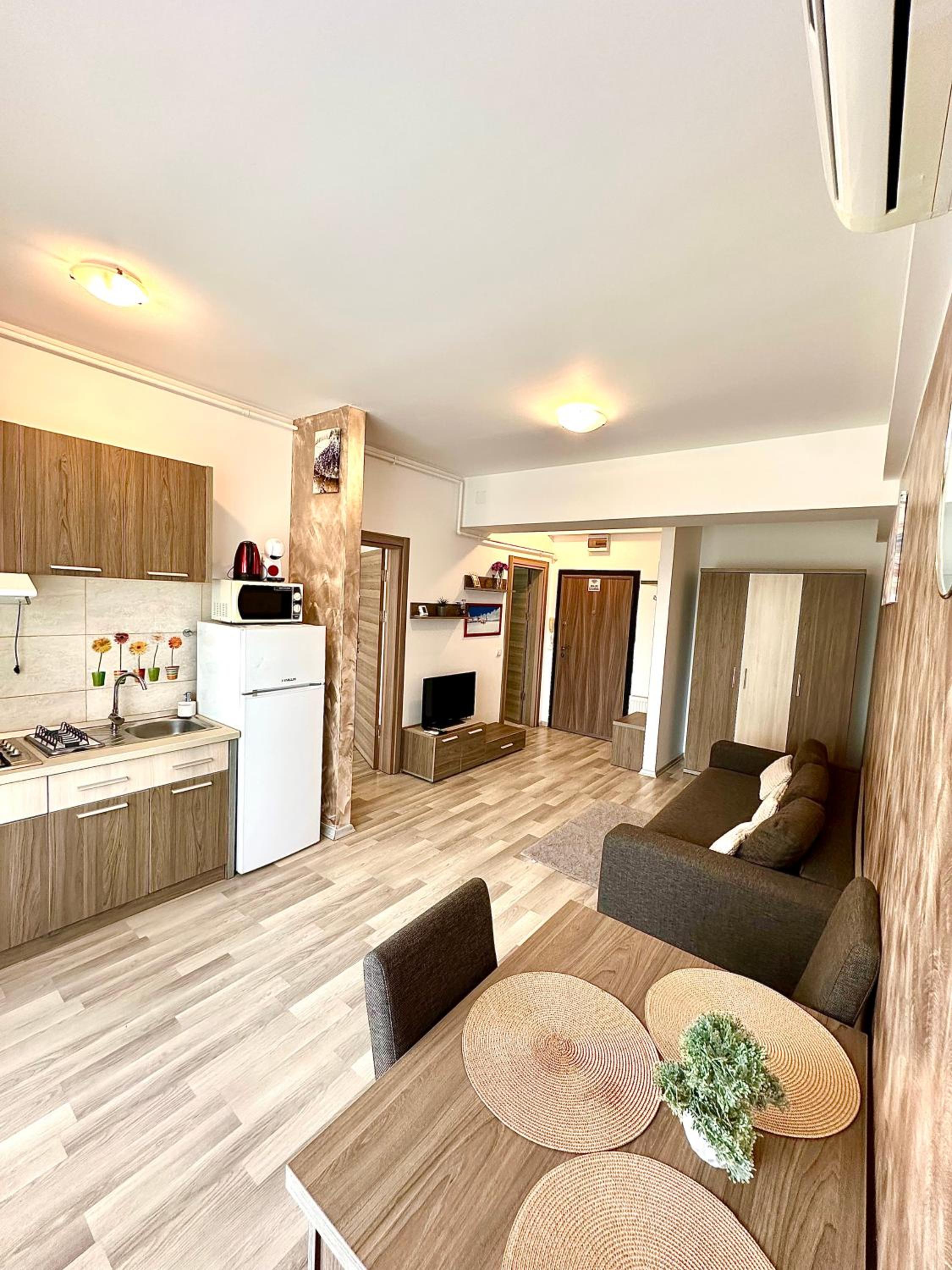 Monarch Boutique Apartaments