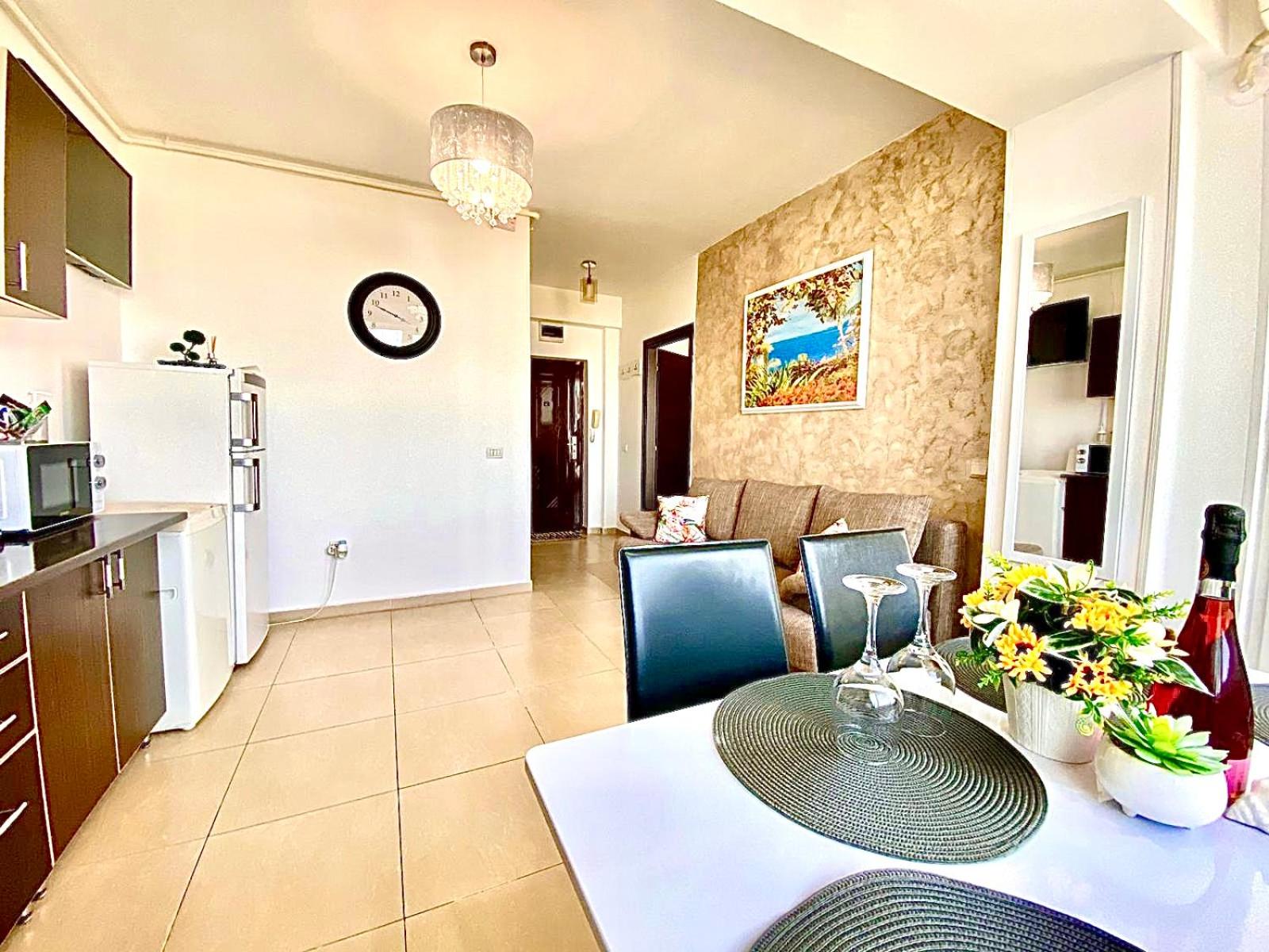 Monarch Boutique Apartaments