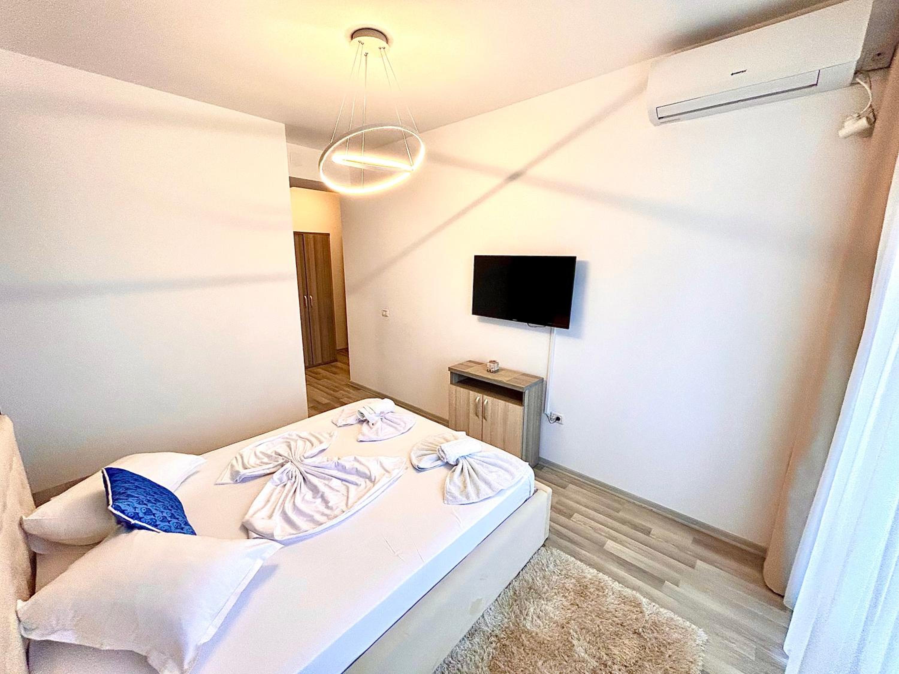 Monarch Boutique Apartaments