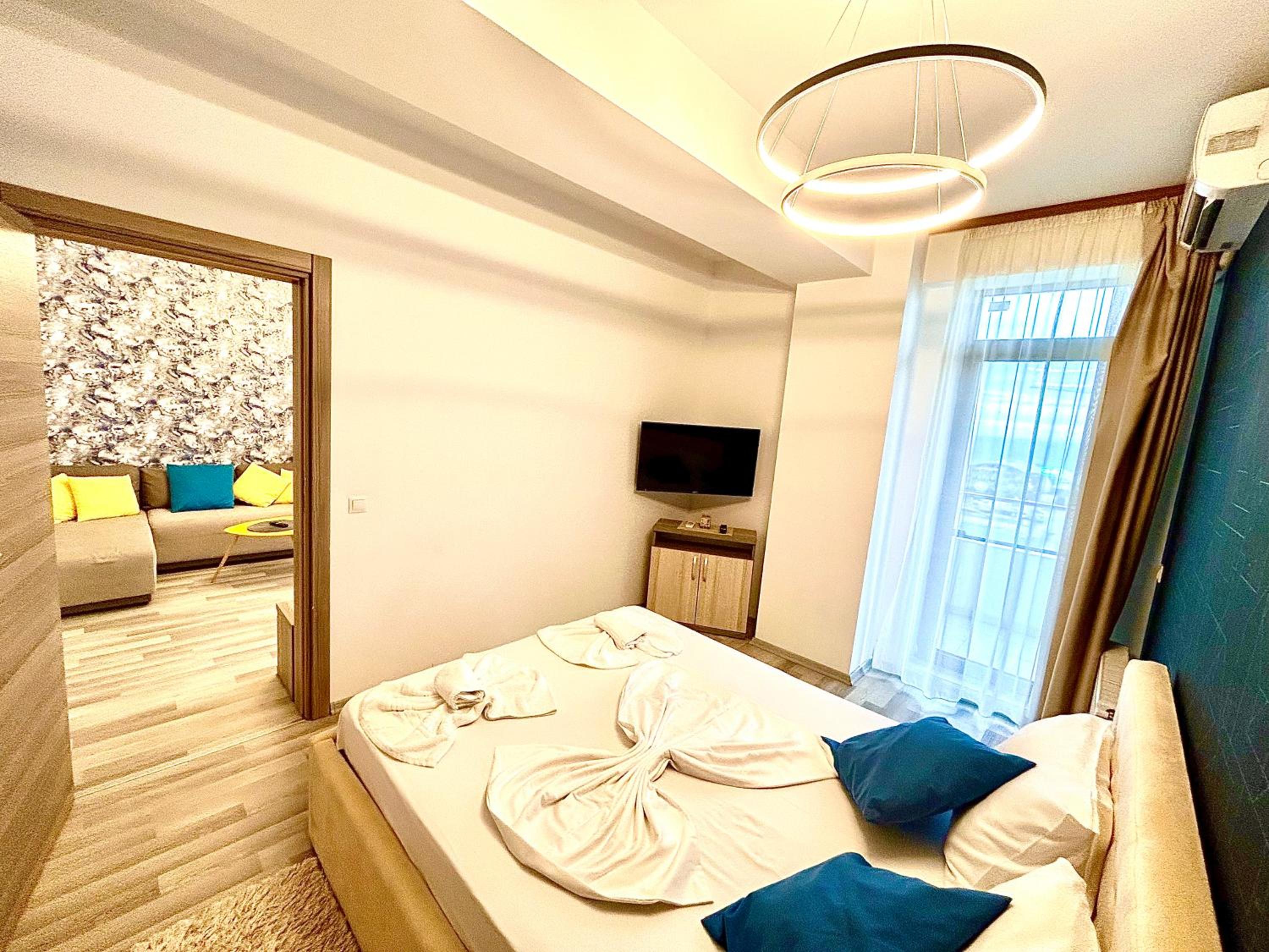 Monarch Boutique Apartaments