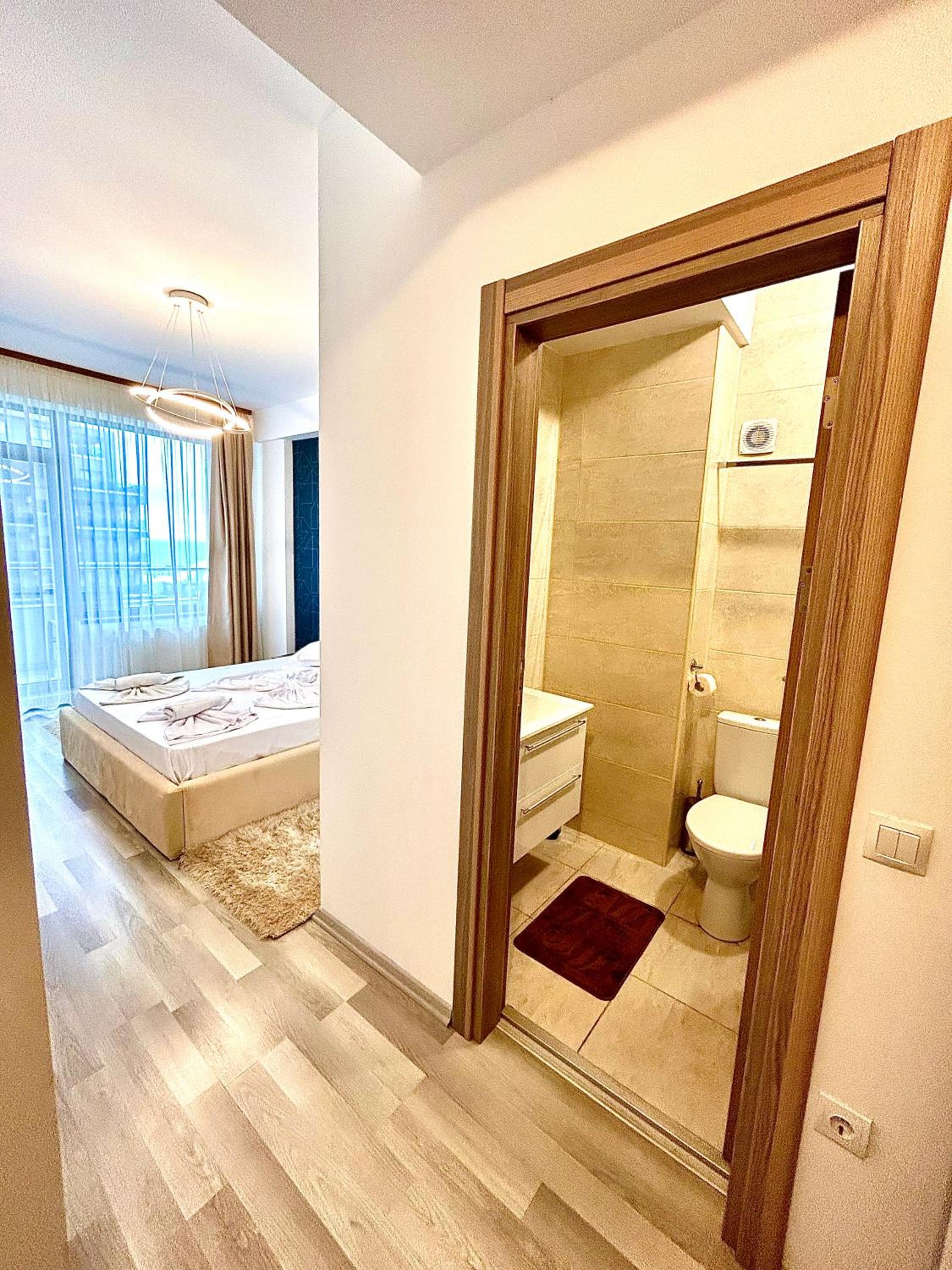 Monarch Boutique Apartaments